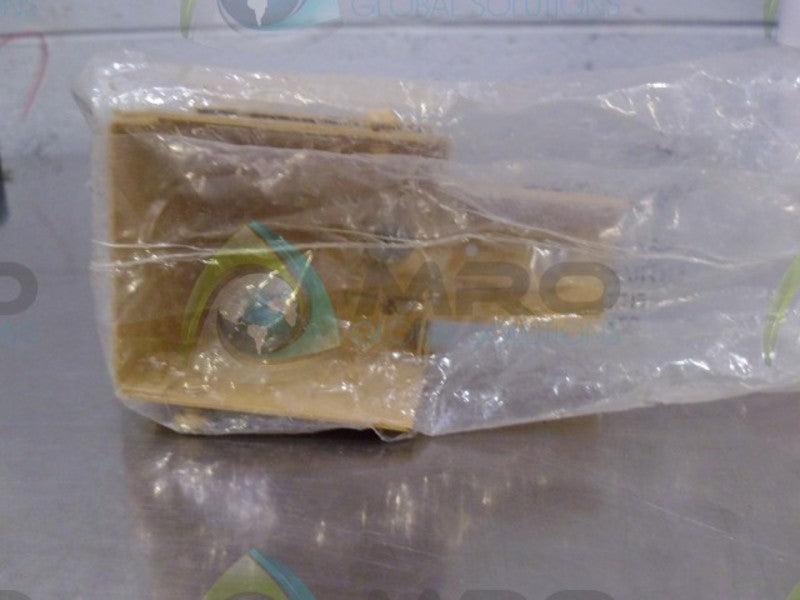 WIREMOLD 2110C END FITTING *NEW IN ORIGINAL PACKAGING*