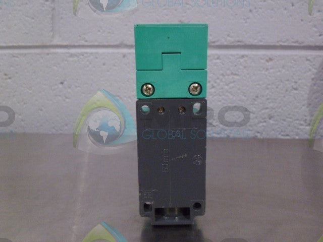 PEPPERL+FUCHS 4A AWG 5WAY SENSING FACE *NEW IN BOX*