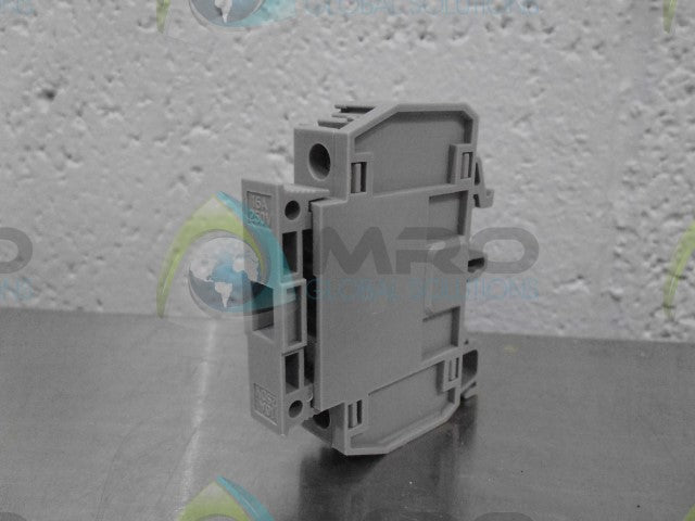 LOT OF 5 ENTRELEC M/16 16A, 250V *NEW NO BOX*