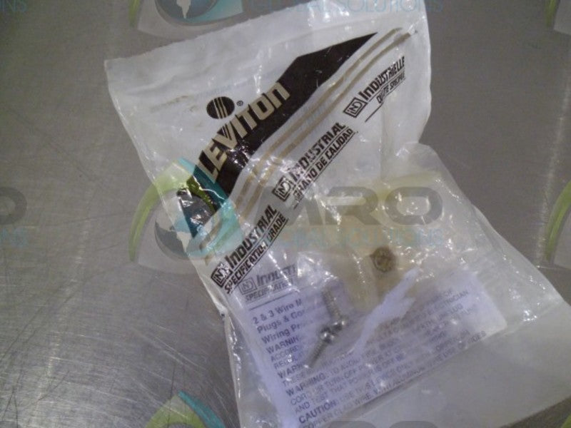 LEVITON ML3PER 3POLE 3WIRE RECEPTACLE * NEW IN FACTORY BAG *