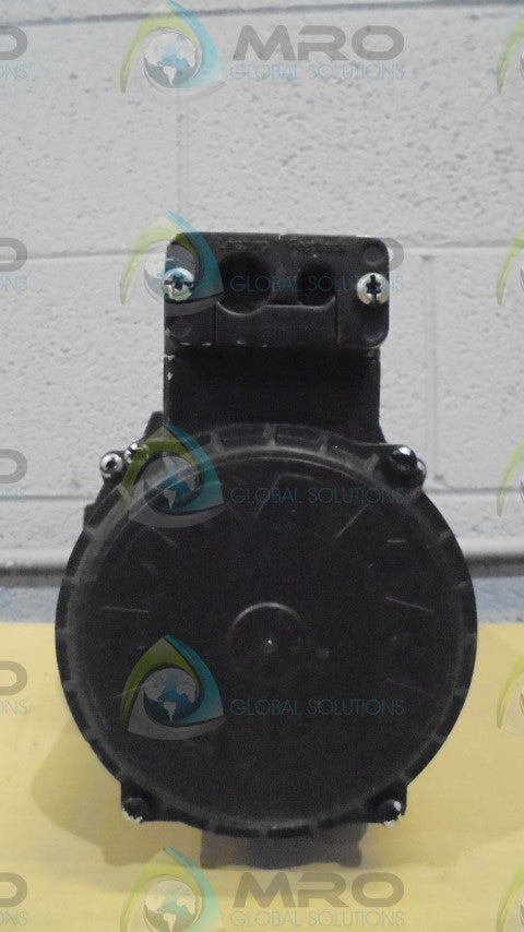 REXROTH INDRAMAT MKD090B-047-GP1-KN  SERVO MOTOR *NEW NO BOX*