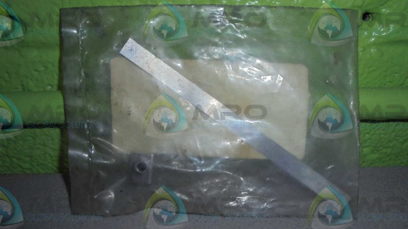 PARKER L074730150 SWITCH CLAMP KIT (LOT OF 2) * NEW IN BAG *
