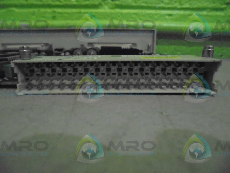 SIEMENS 6ES5241-1AA11 DIGITAL POSITION DECODER MODULE  NSMP