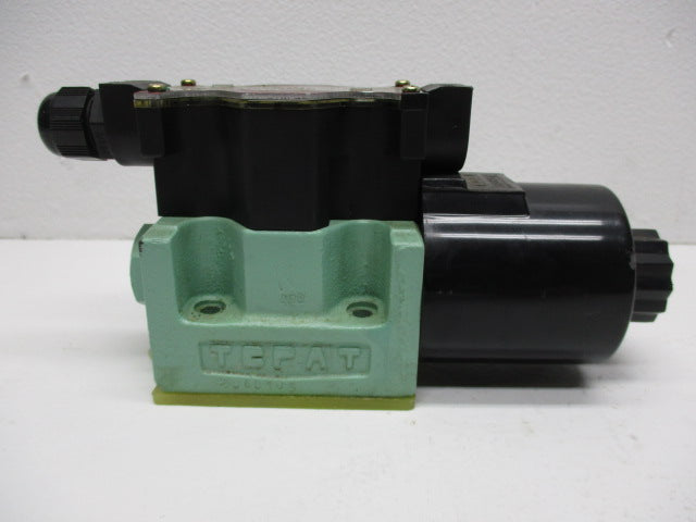 YUKEN DSG-03-2B8-D24-50PG13.5V UNMP