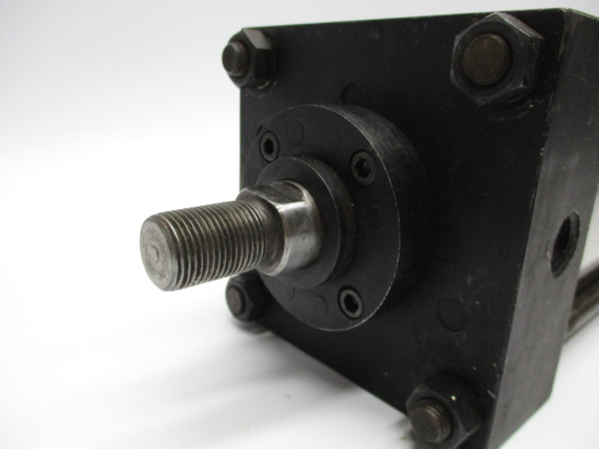 MILWAUKEE V LINE 4X7 UNMP