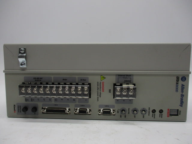 ALLEN BRADLEY 2098-DSD-HV050-SE SER. B F/W V1.32 UNMP