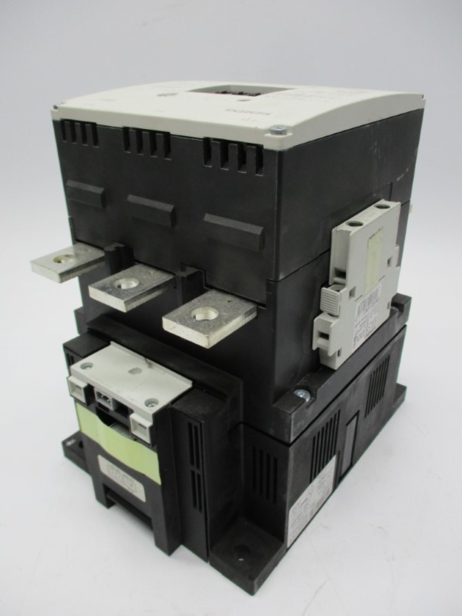 SIEMENS  3RT1076-6NP36 220/230V 6A NSNP