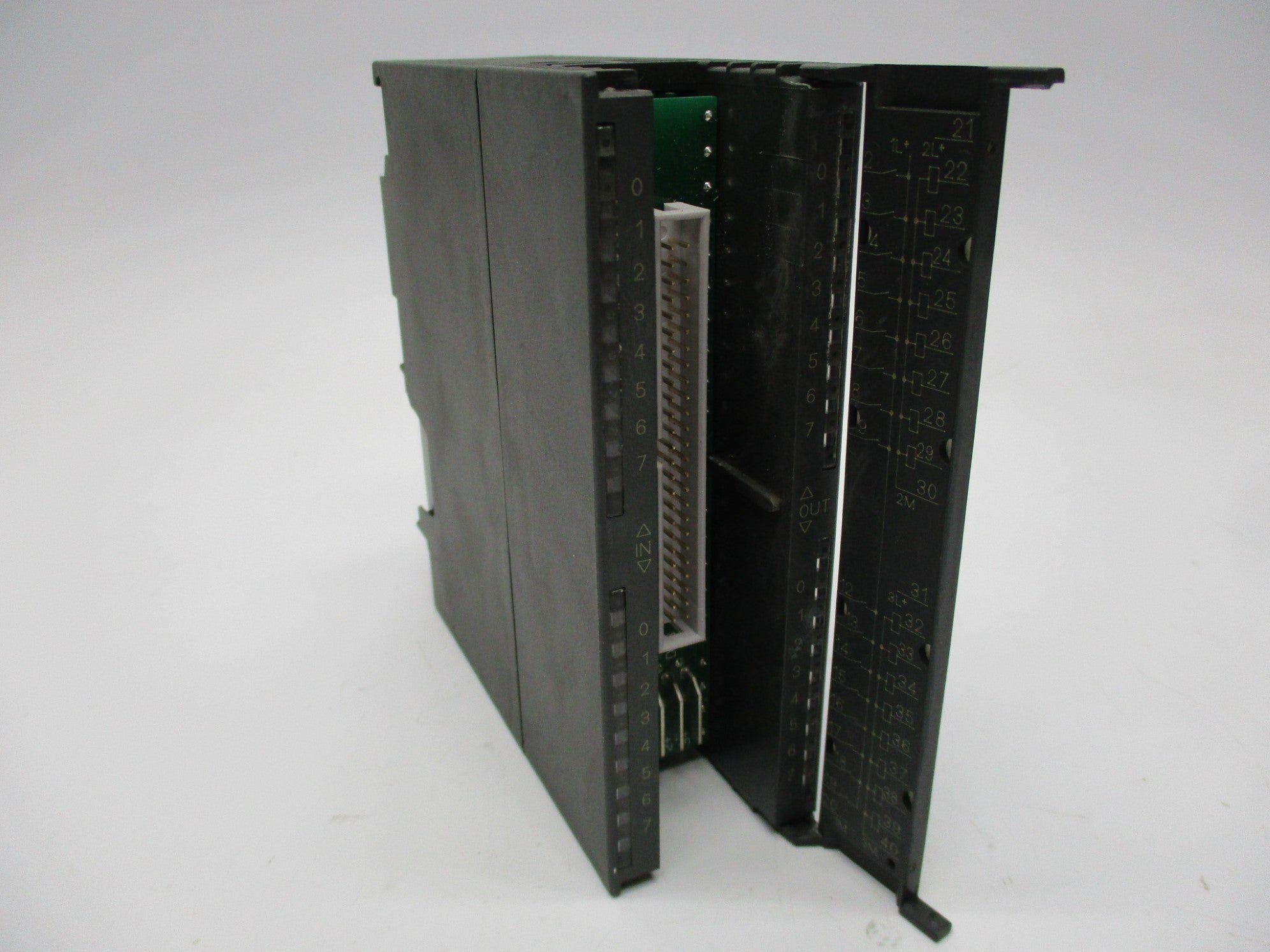 SIEMENS 6ES7323-1BL00-0AA0 UNMP