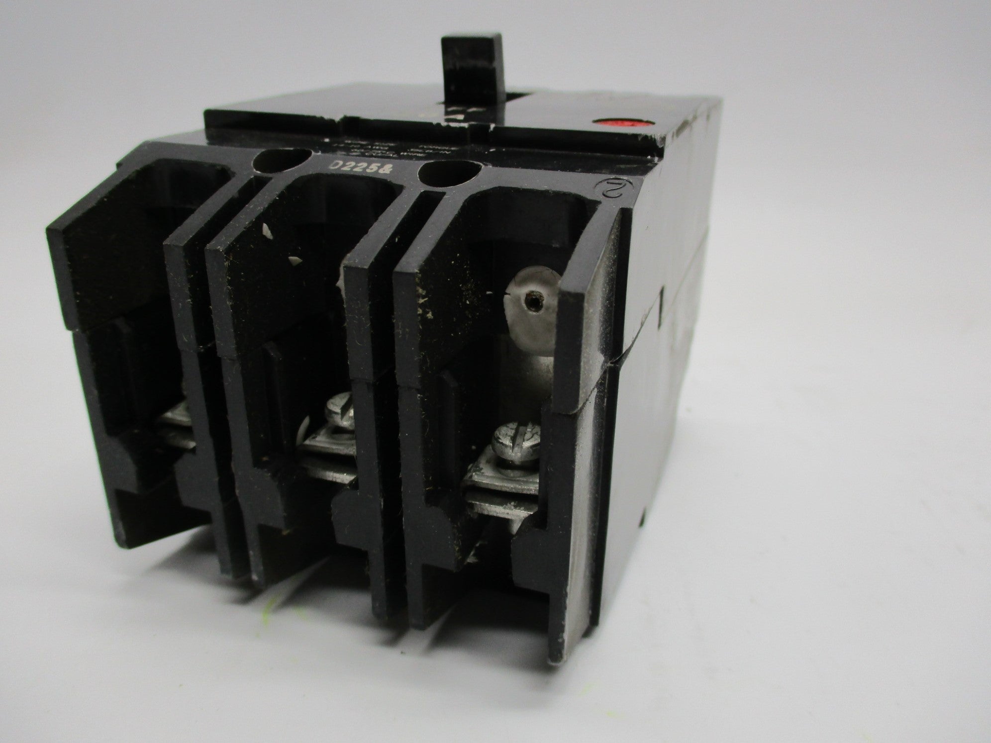 GENERAL ELECTRIC TEY320 20A 480/277V UNMP
