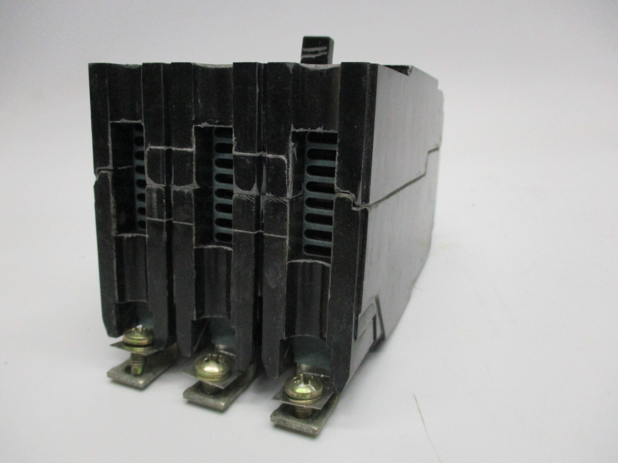 GENERAL ELECTRIC TEY320 20A 480/277V UNMP