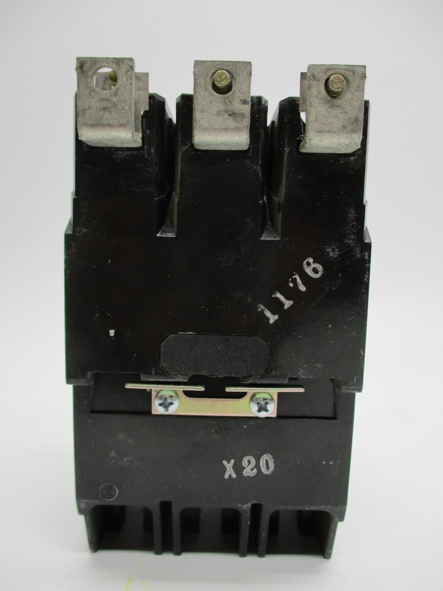 GENERAL ELECTRIC TEY320 20A 480/277V UNMP