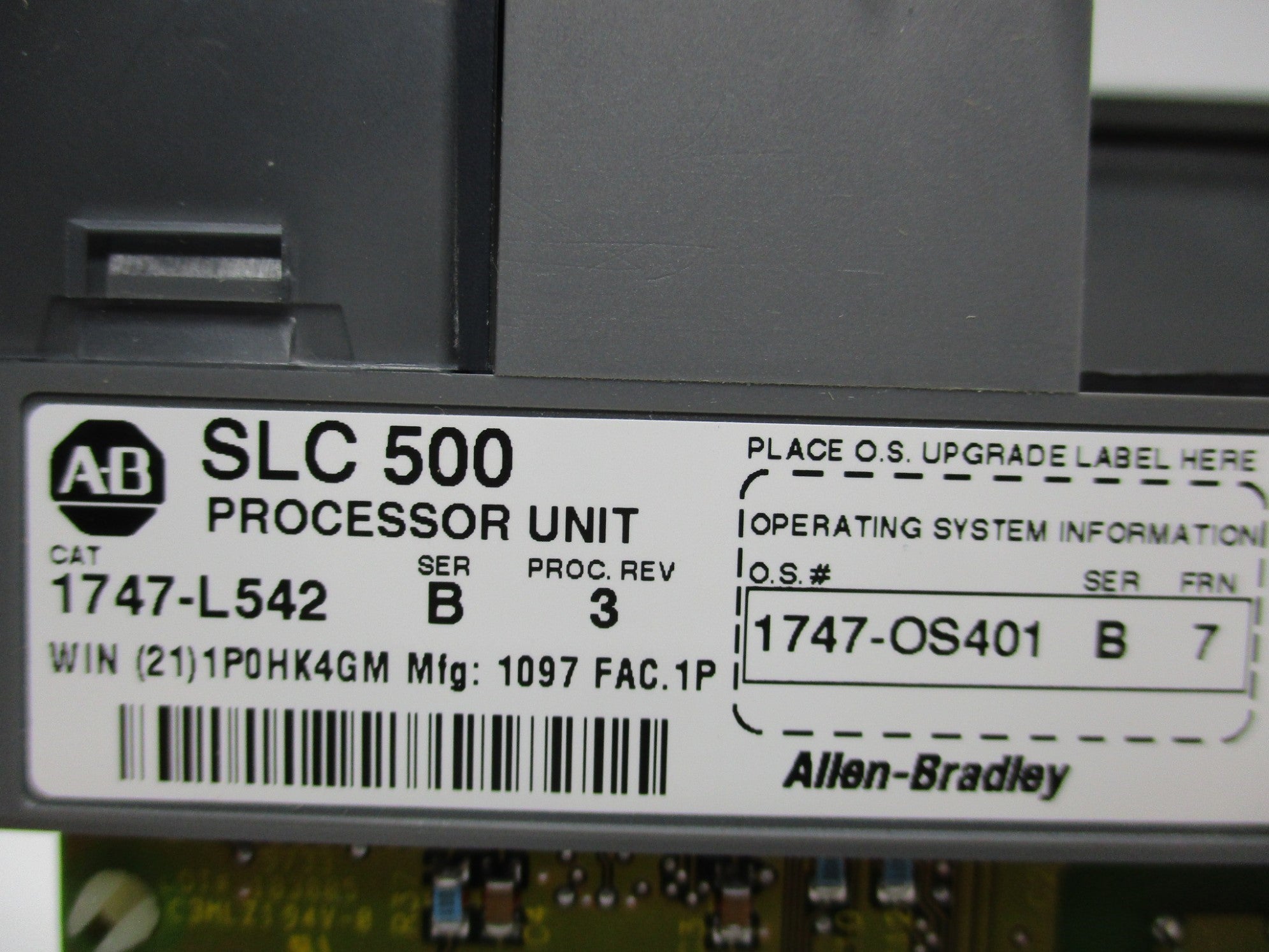 ALLEN BRADLEY 1747-L542 SER. B F/W 7 W/O KEY NSNP