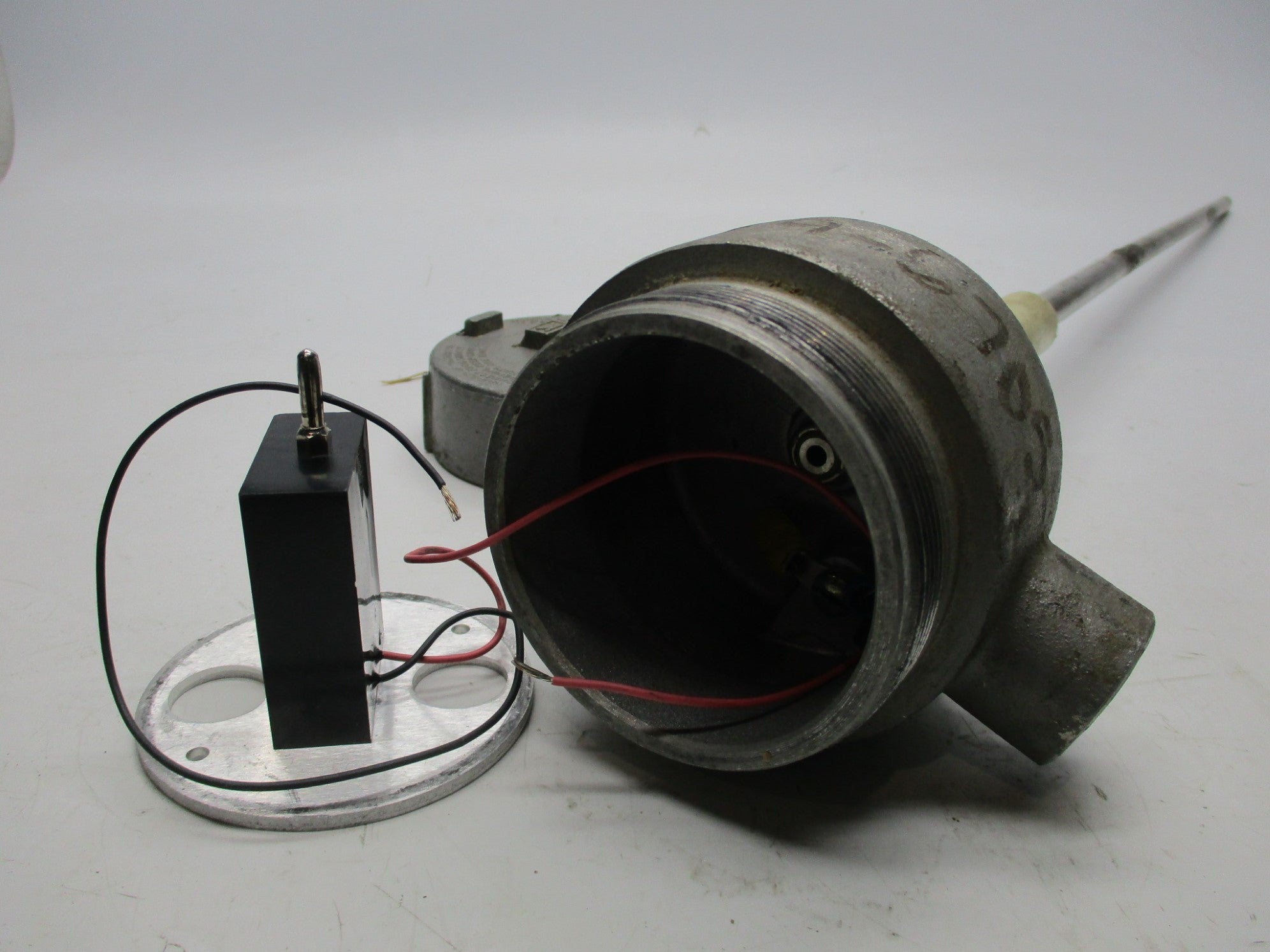 ASI INSTRUMENTS MODEL A68 ( AS PICTURED) UNMP