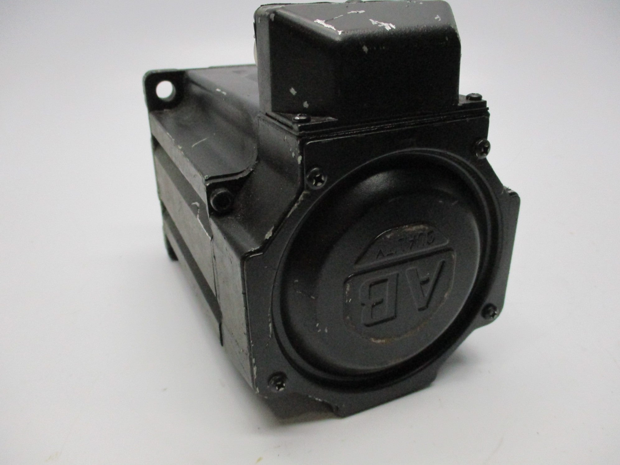 ALLEN BRADLEY MPL-B4530F-HJ22AA SER. A UNMP