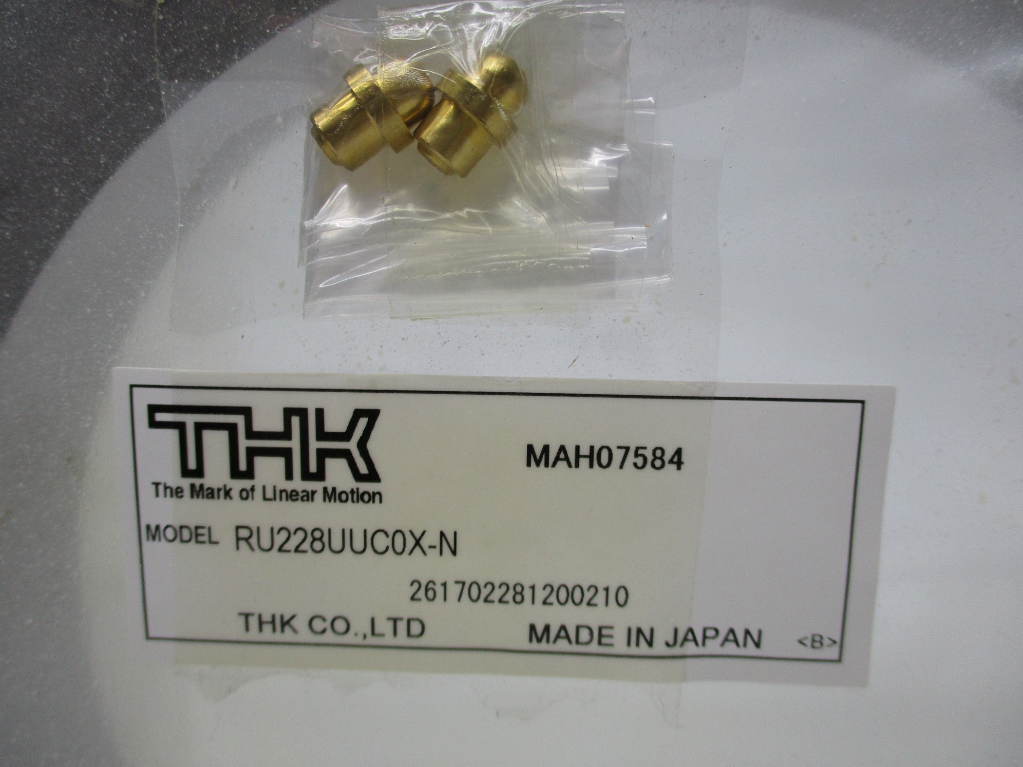 THK RU228UUC0X-N 261702281200210 NSMP