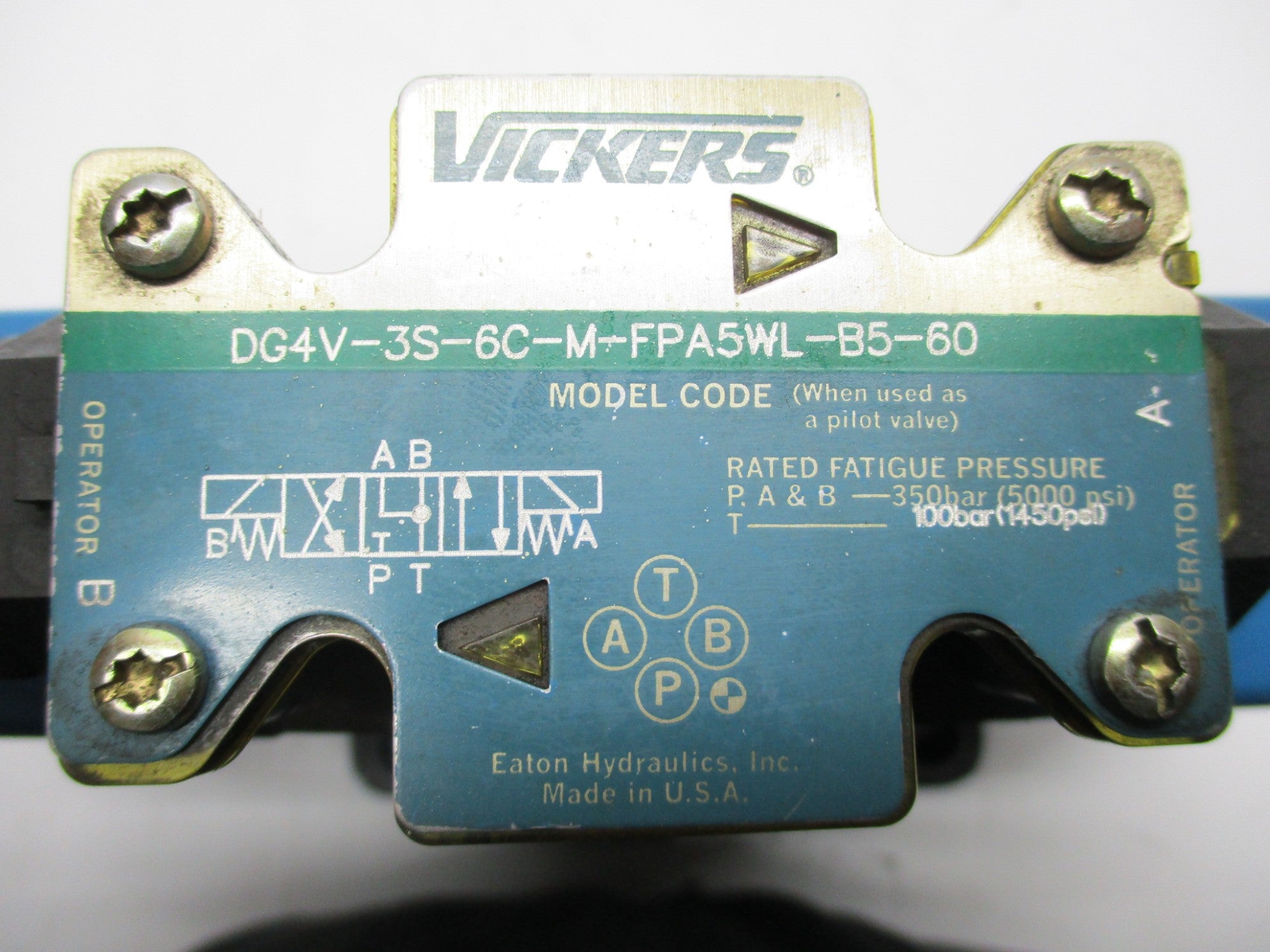 VICKERS DG5S-8-9C-X-3-E-M-FPA5WL-B5-60 UNMP