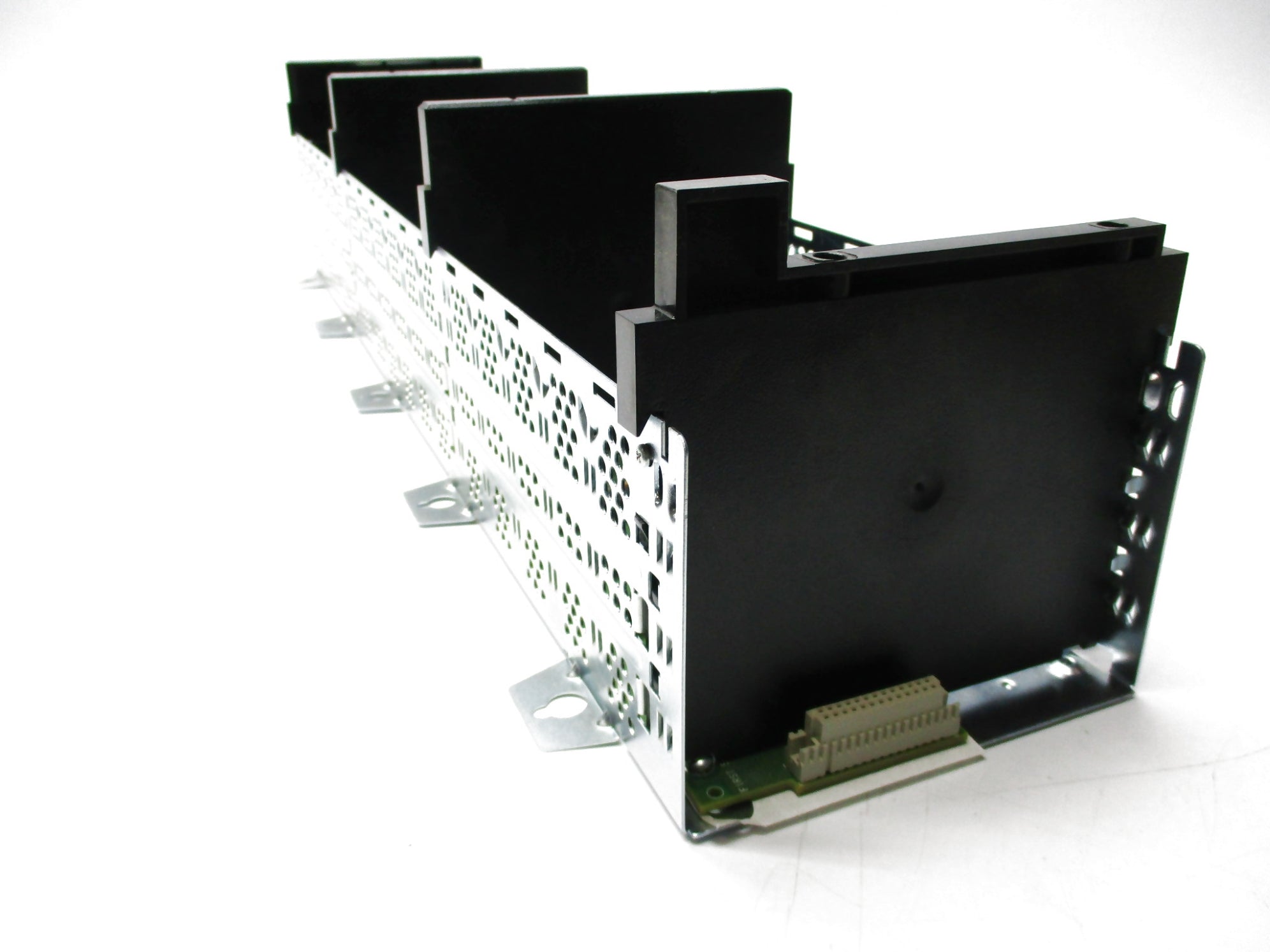 ALLEN BRADLEY 1756-A17 SER. B 24VDC NSNP