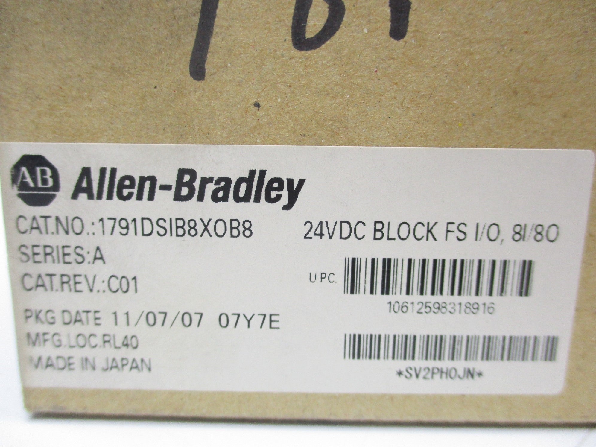ALLEN BRADLEY 1791DS-IB8XOB8 SER. A NSMP