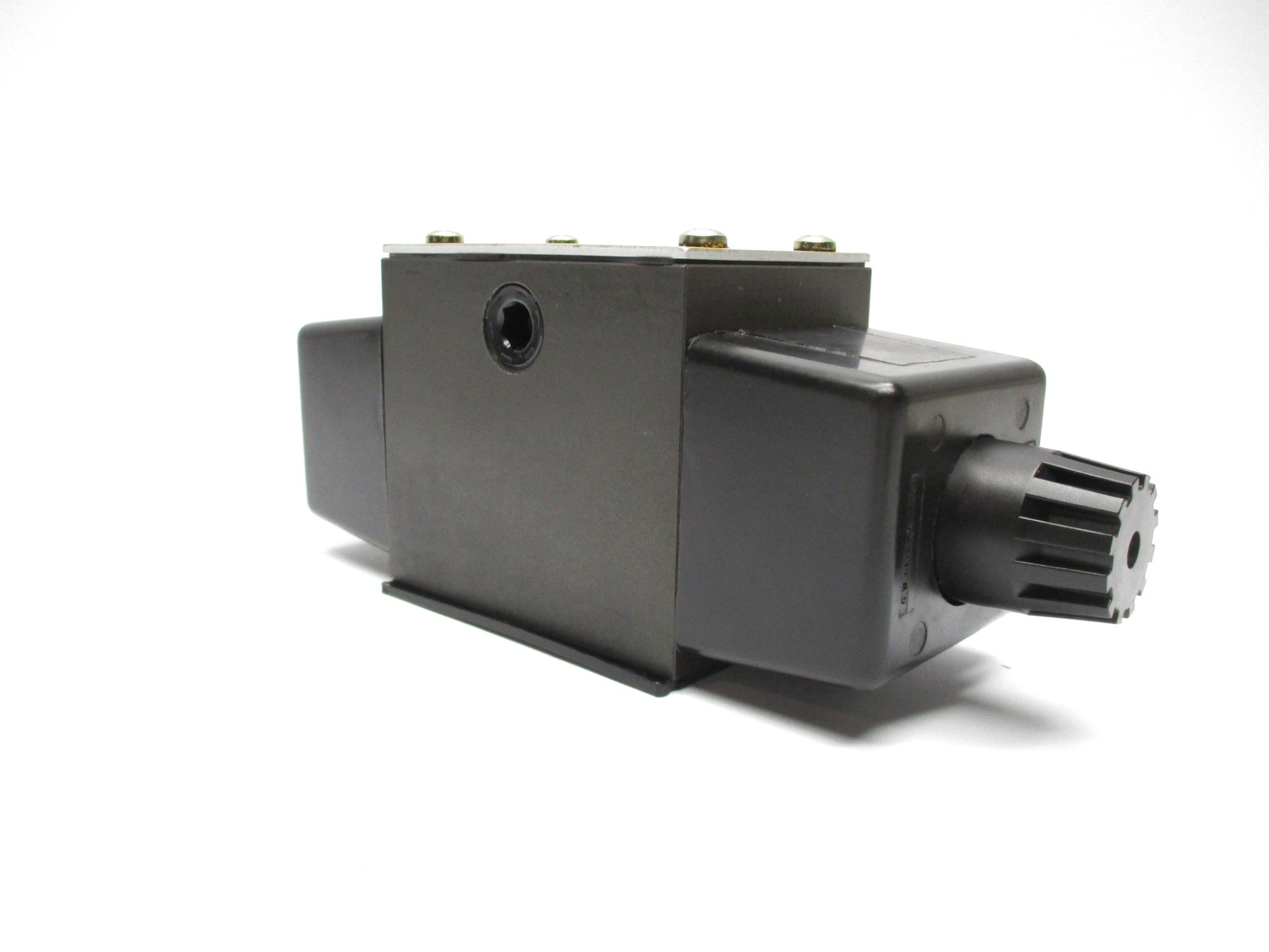 PARKER D3W4CNYC 110/120V 0.72-0.80A 5000PSI NSMP