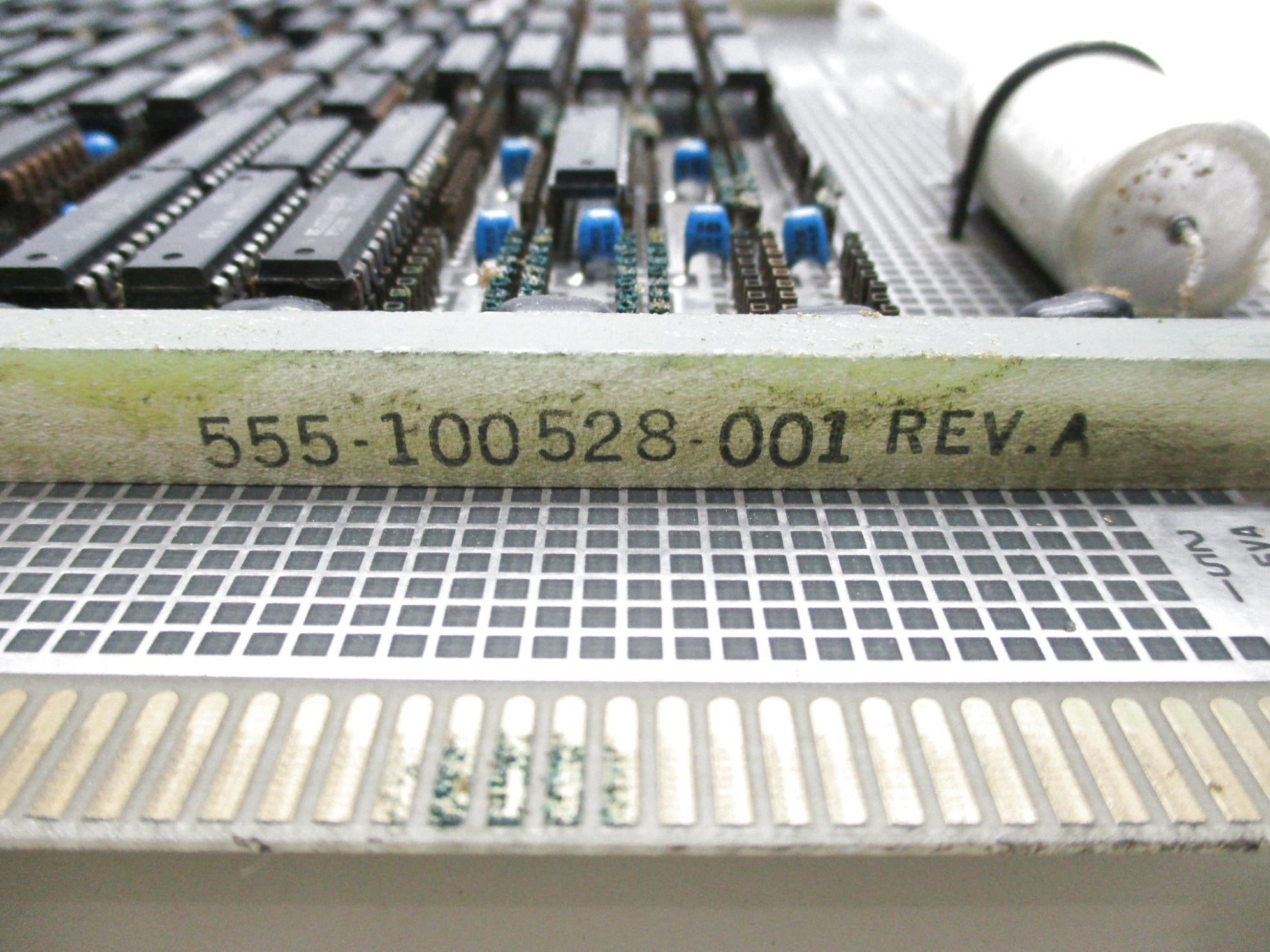 MODCOMP 587-300028-001 REV. DA UNMP