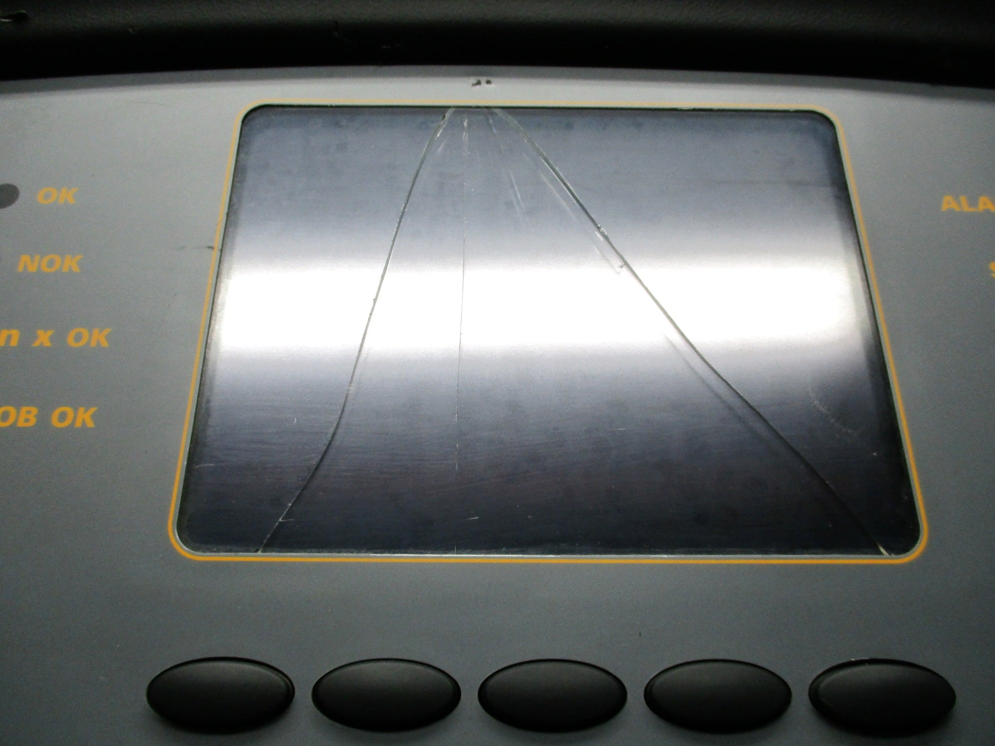 ATLAS COPCO PF3007-G-HW (AS PICTURED) BROKEN SCREEN UNMP