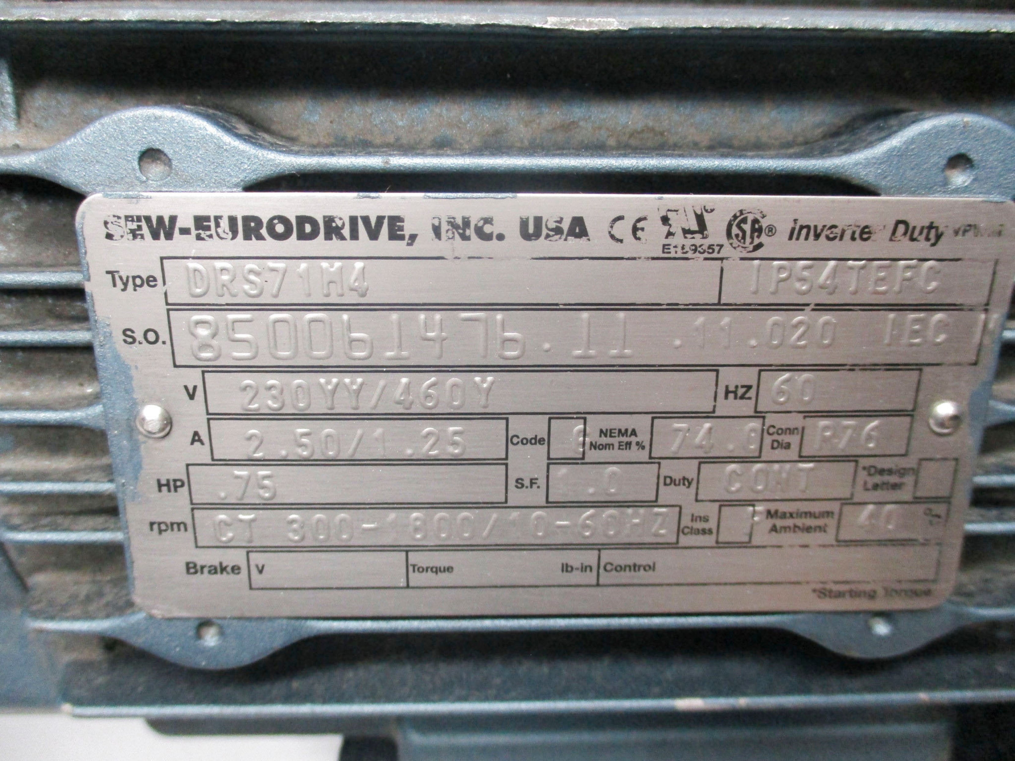 SEW-EURODRIVE R17DRS71M4 (AS PICTURED) UNMP