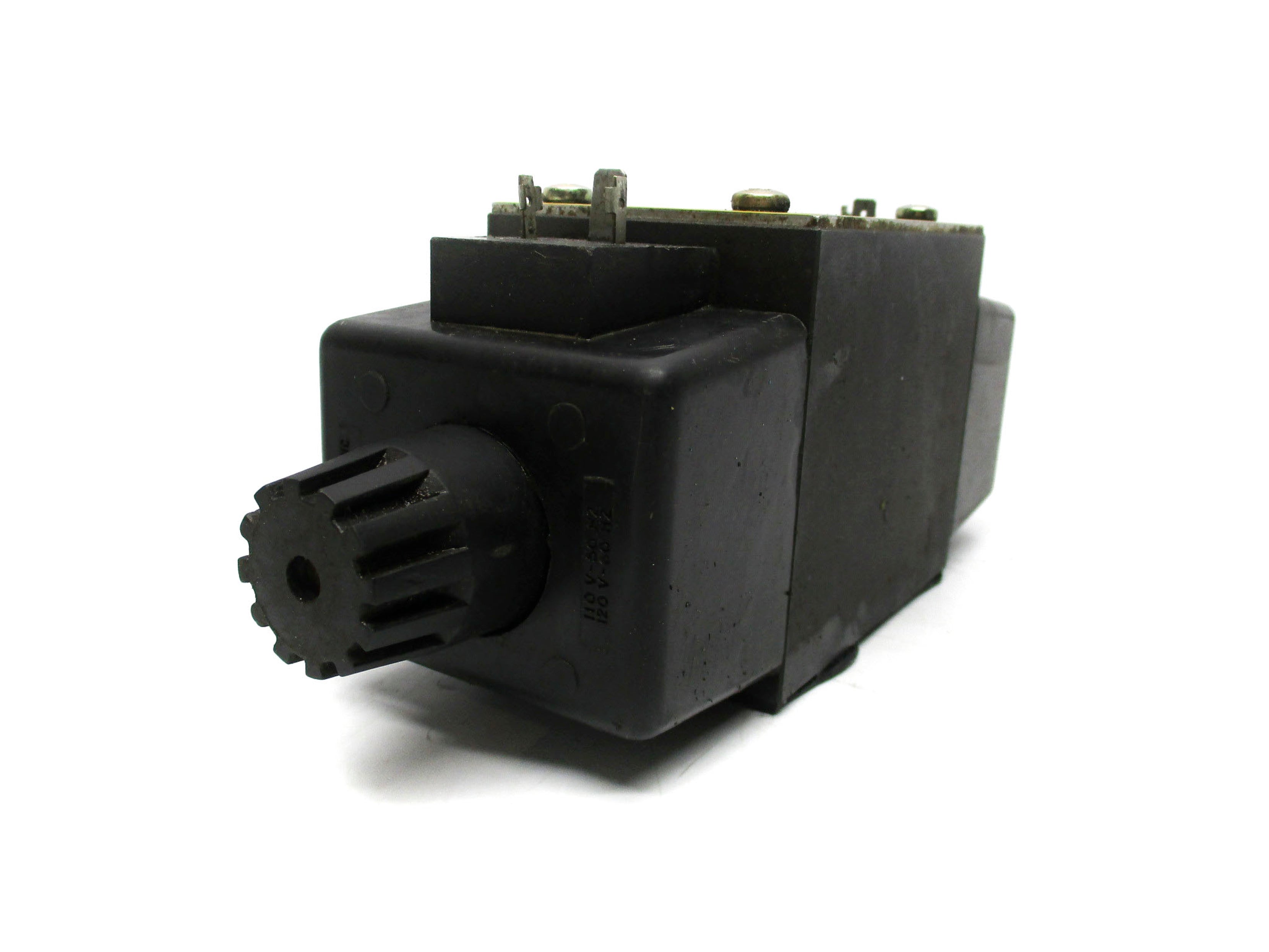 PARKER D3W4CNYW4 120V 0.72A 4000PSI UNMP
