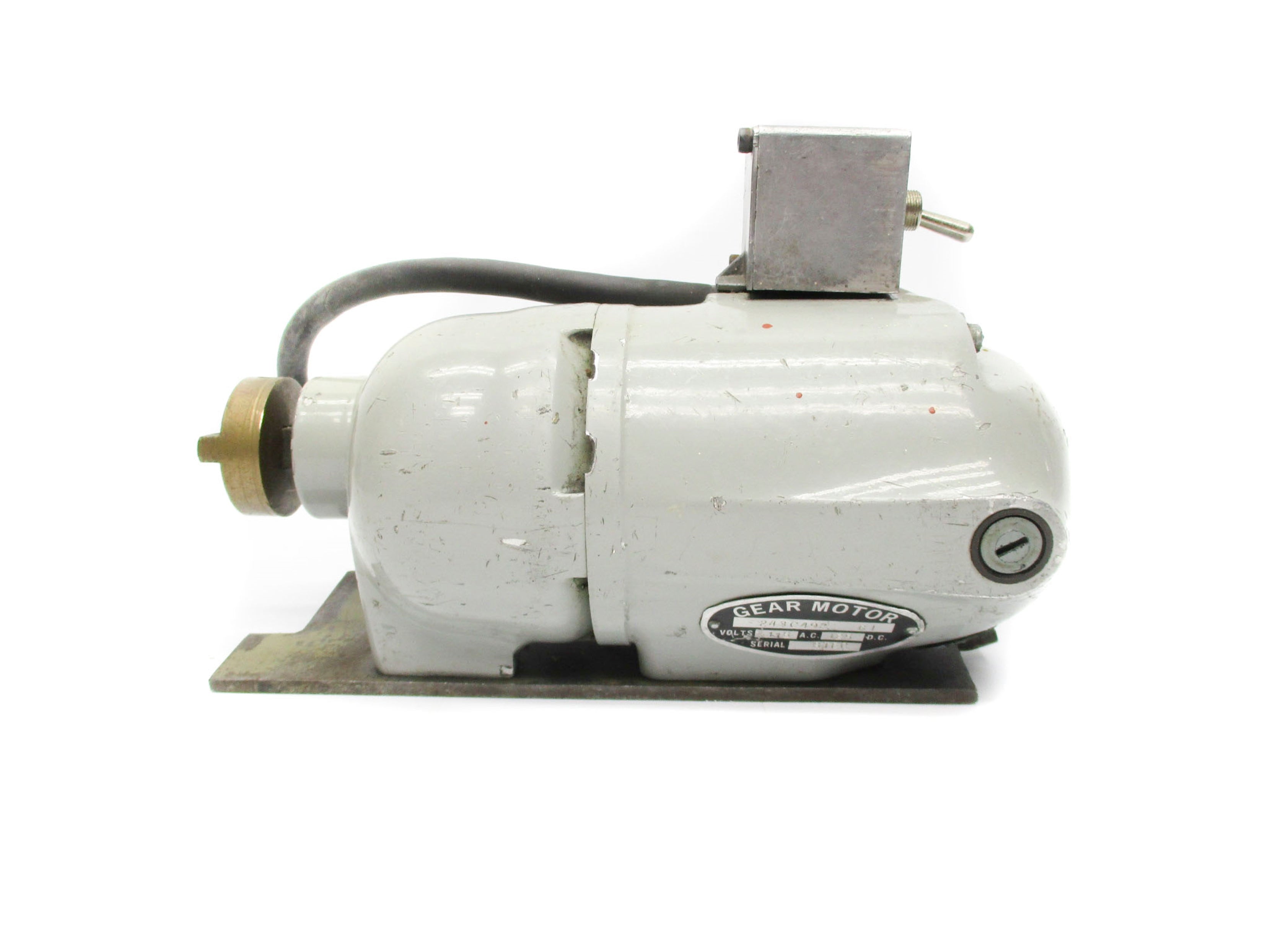 GEAR MOTOR 243C492 (AS PICTURED) UNMP