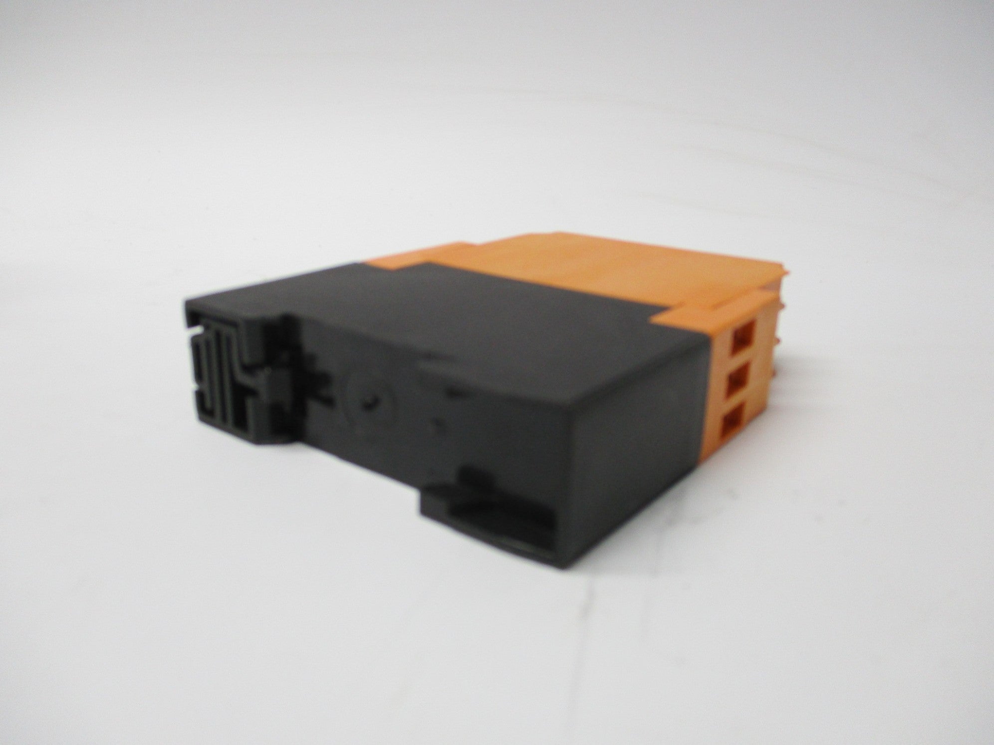 IFM EFECTOR SR0127 VS0200/24VDC 24VDC NSMP