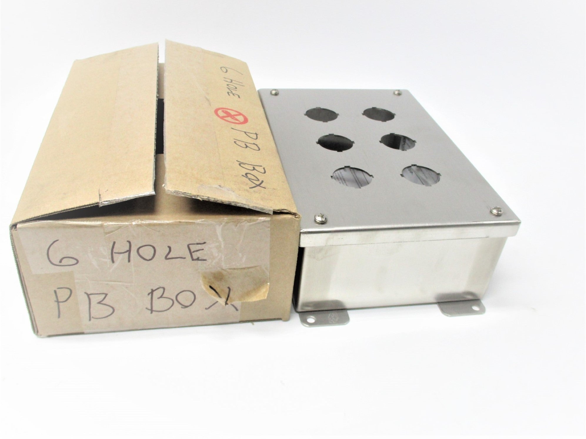 HAMMOND MANUFACTURING 1435SSH NSMP