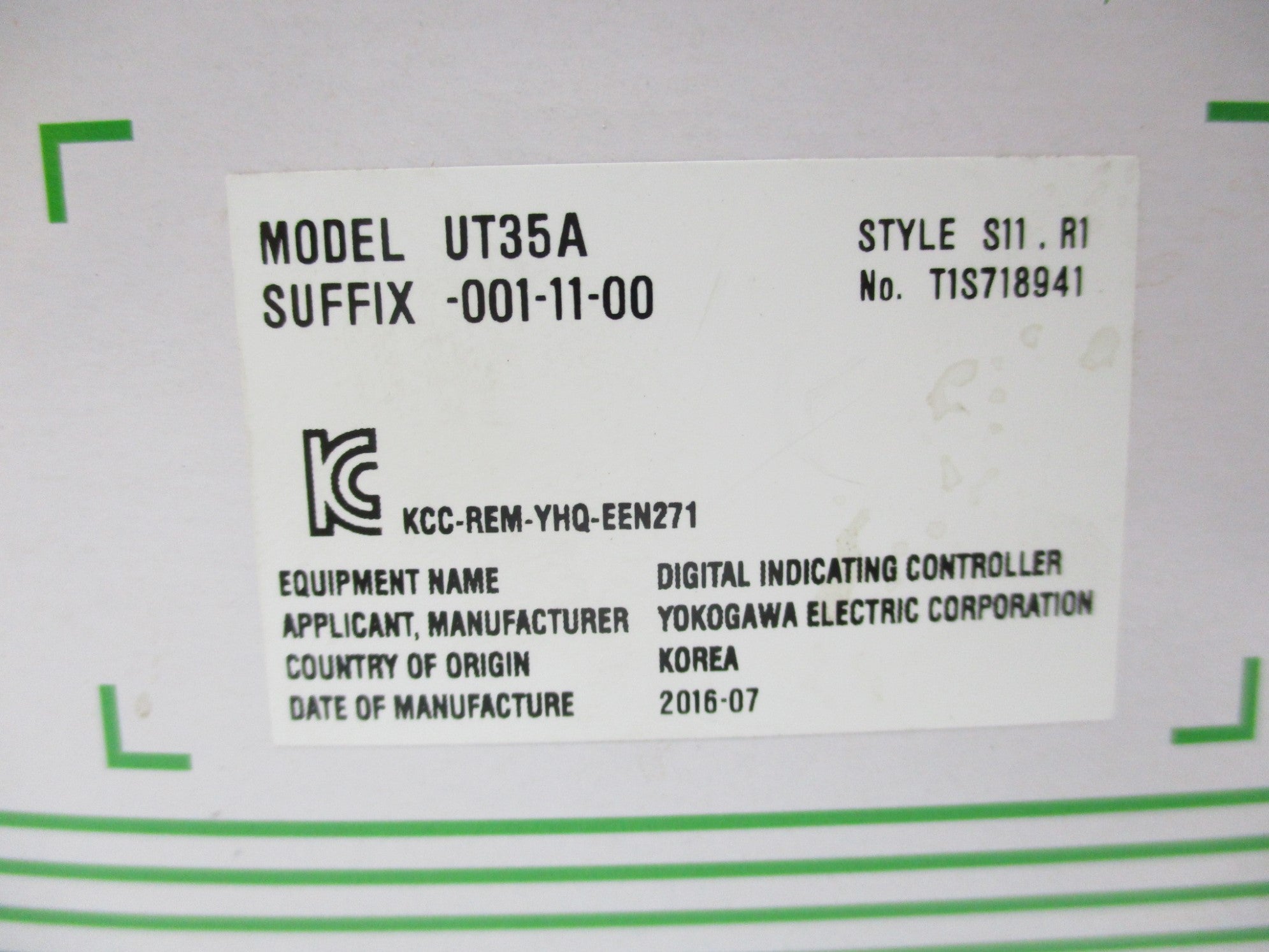YOKOGAWA UT35A-001-11-00 NSMP