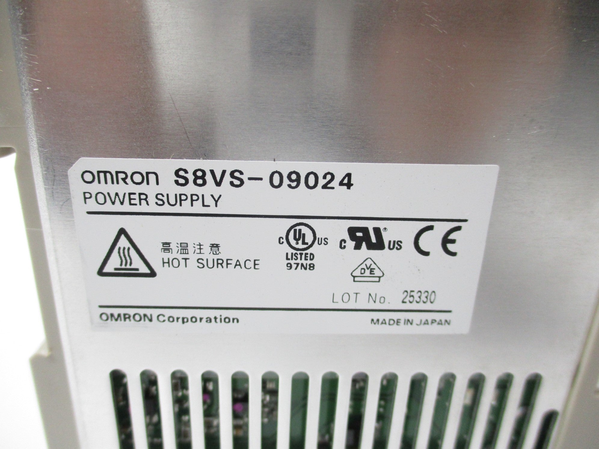 OMRON S8VS-09024 100-240VAC 2.3A NSNP