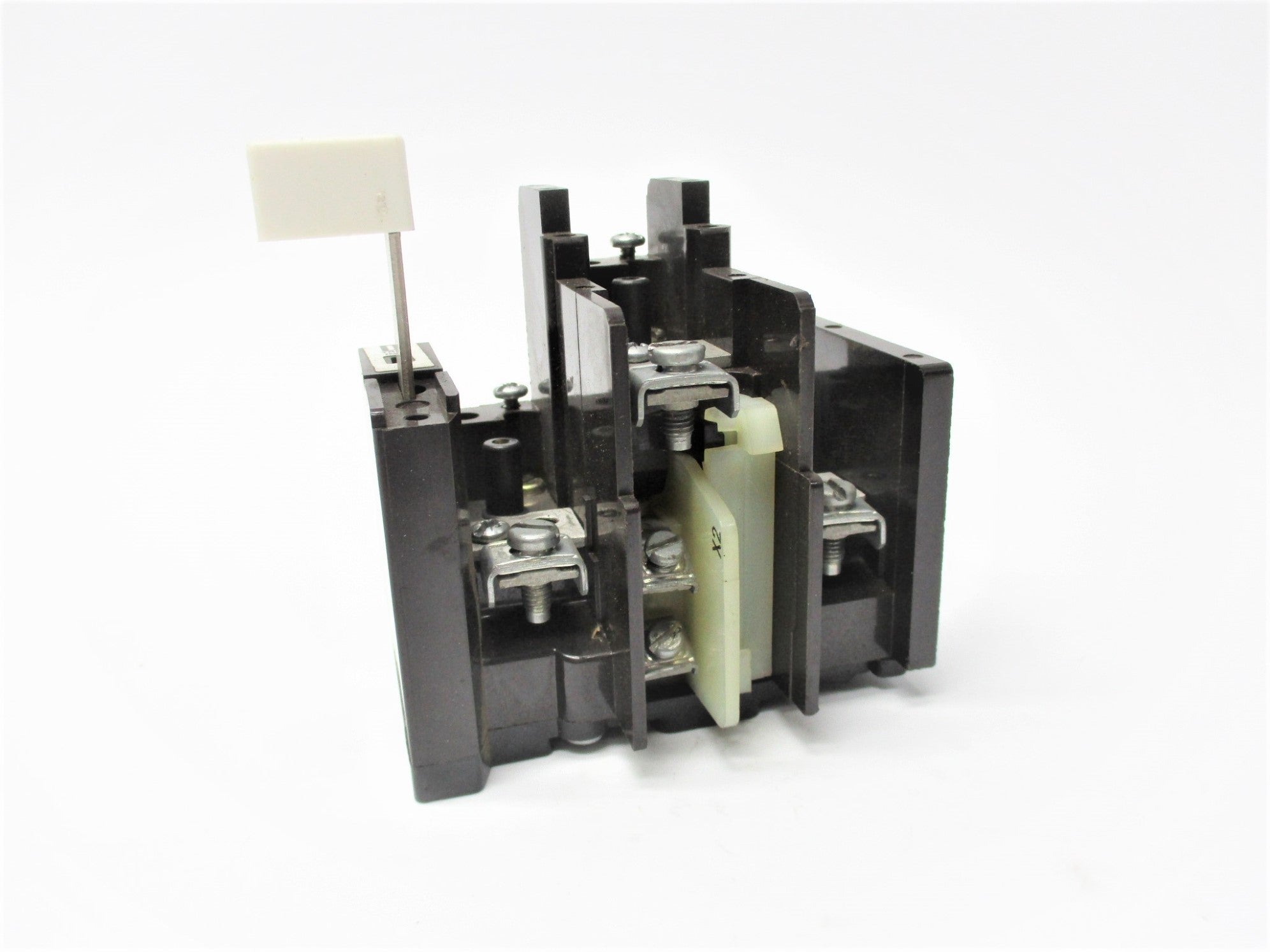 CUTLER HAMMER C300KA1 (SMALL) UNMP