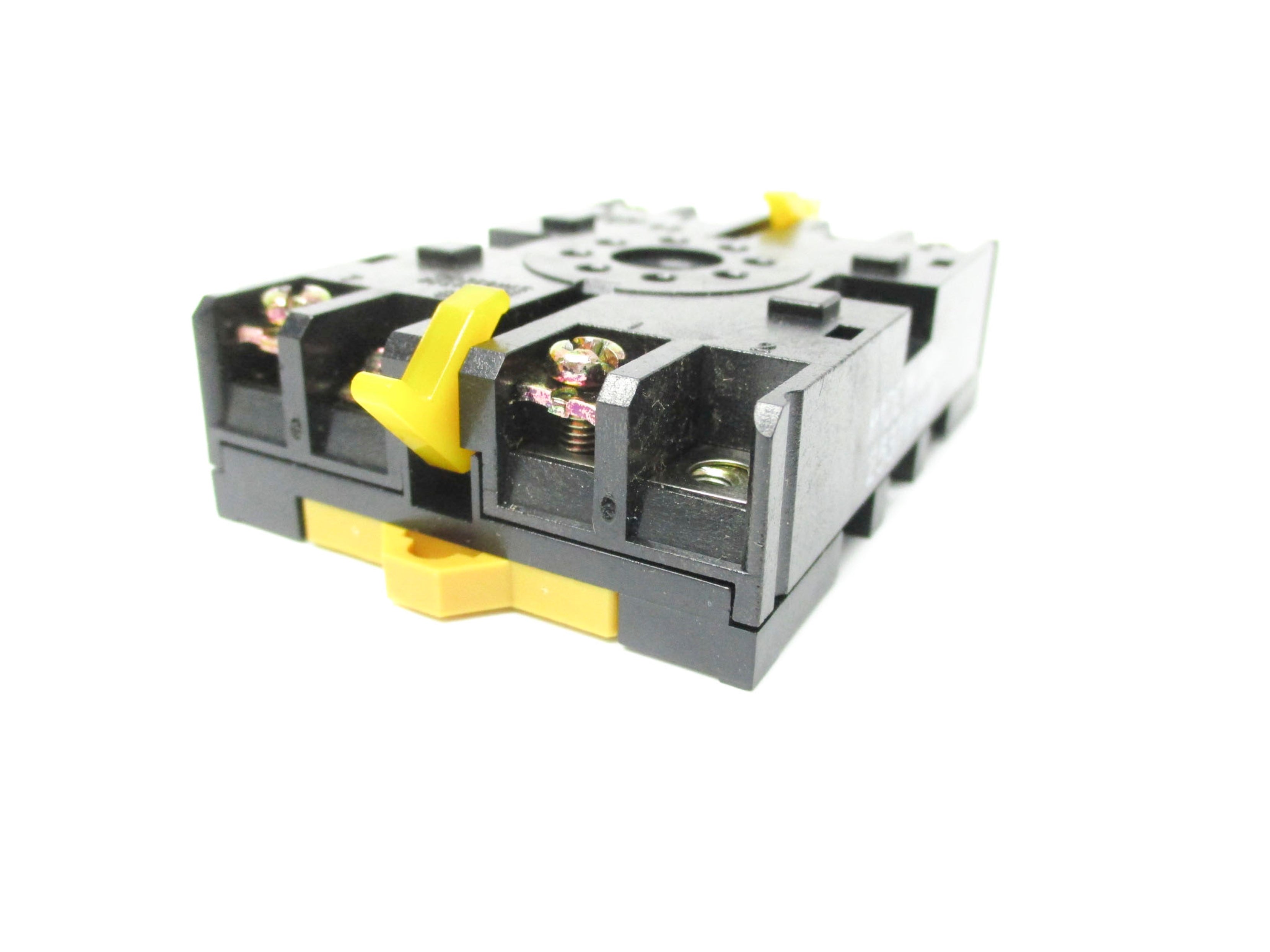 OMRON P2CF-08 250VAC 10A NSNP