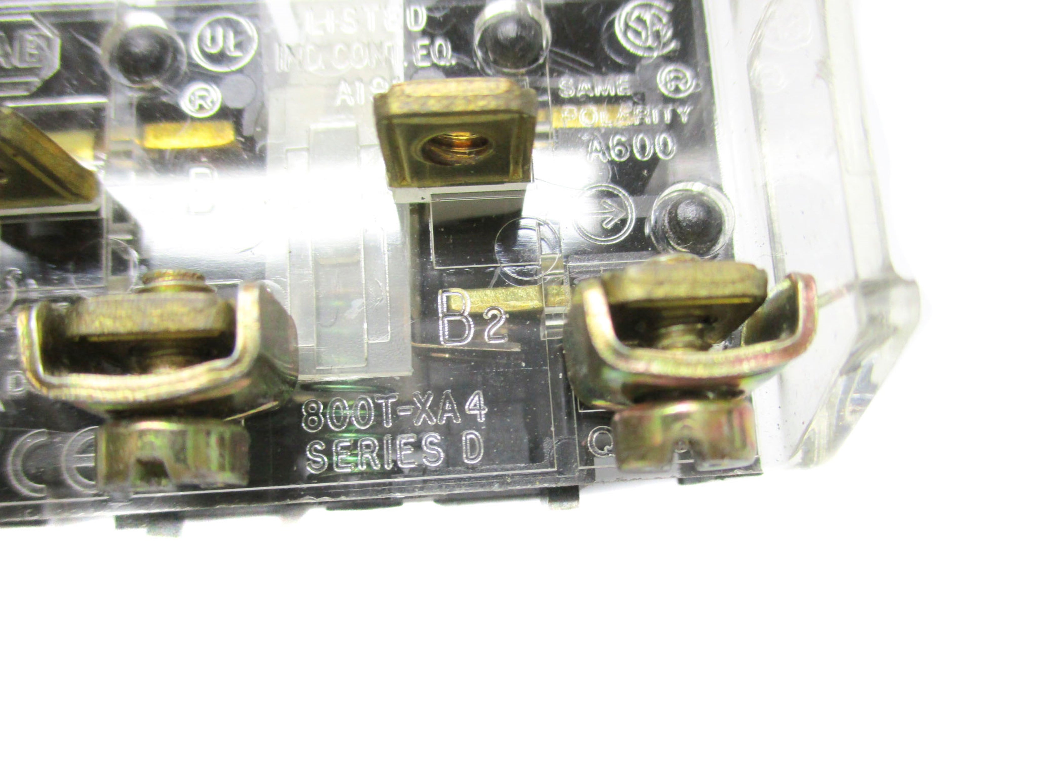 ALLEN BRADLEY 800T-XA4 SER. D NSNP