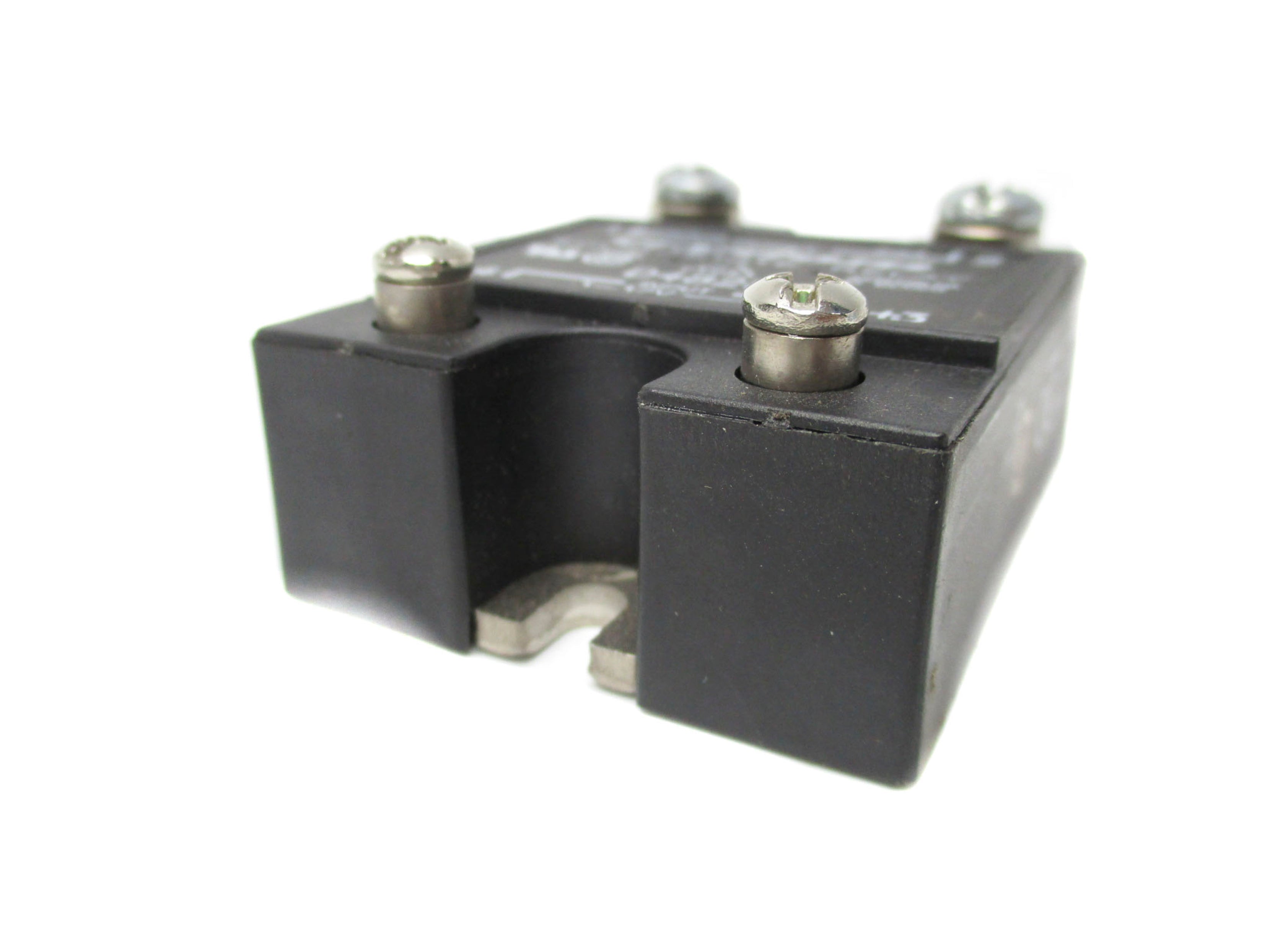 CRYDOM D4825 25A 3-32V 480V UNMP