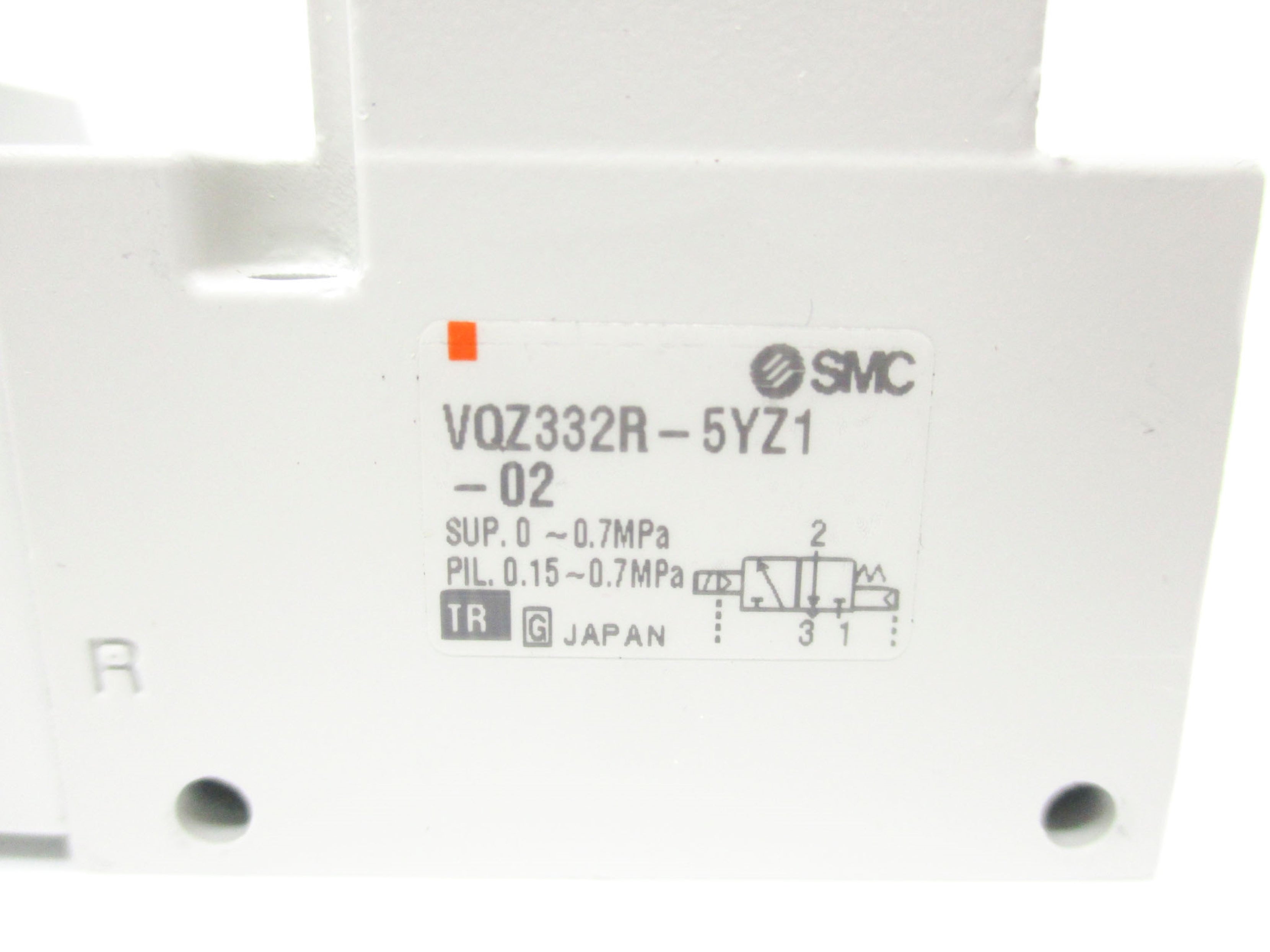 SMC VQZ332R-5YZ1-02 (AS PICTURED) NSNP