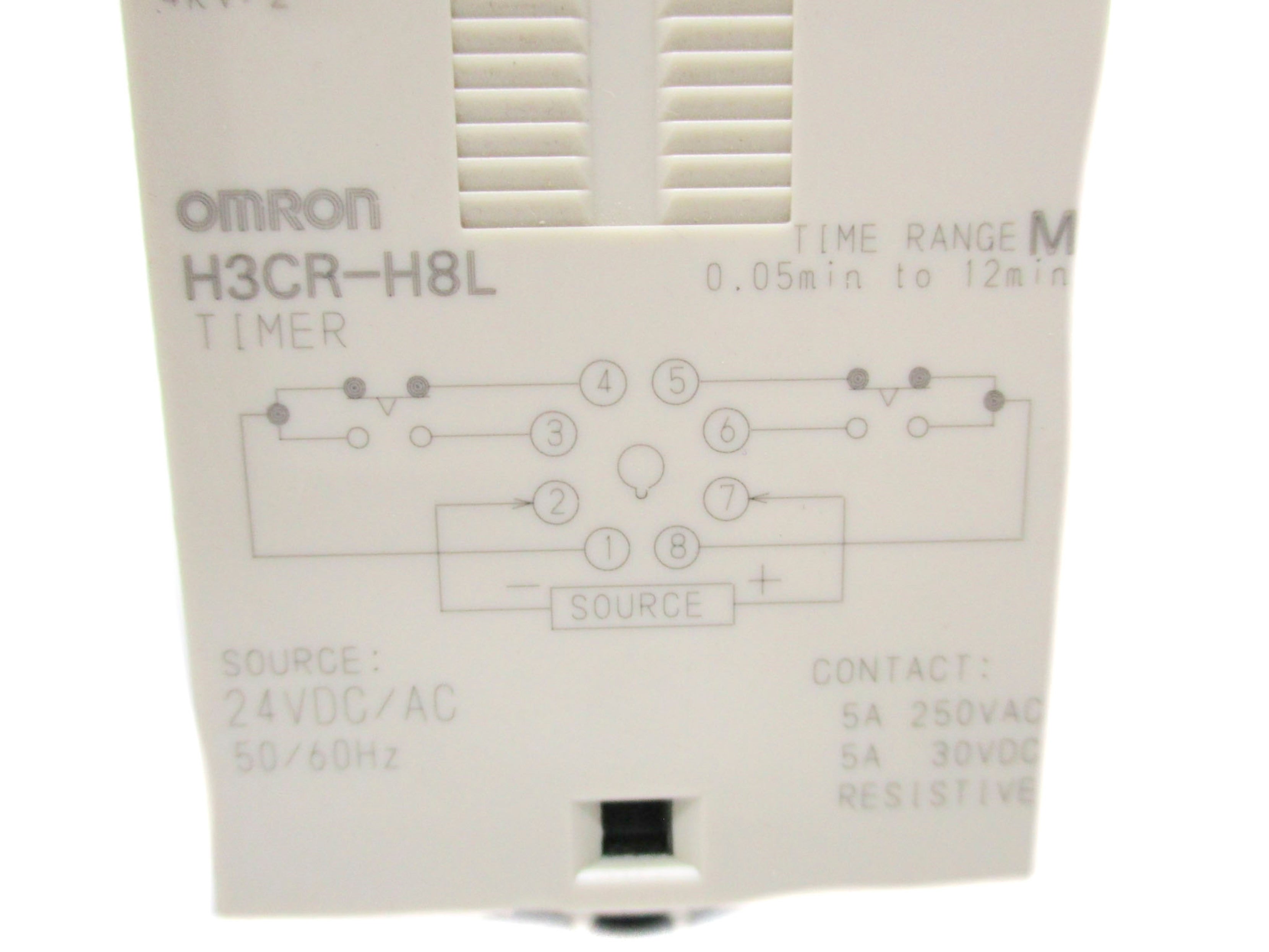 OMRON H3CR-H8L 24VDC/AC UNMP