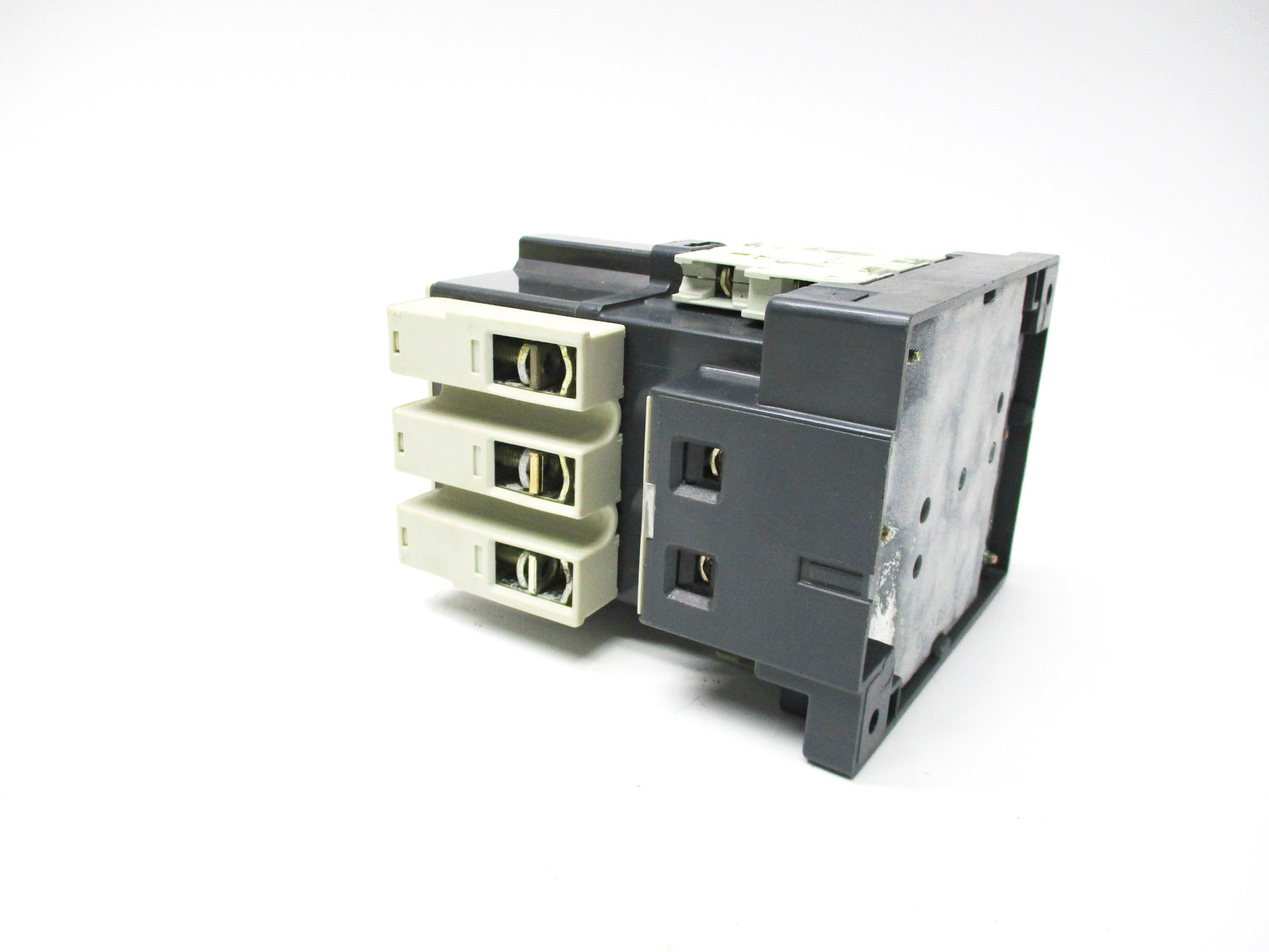 SIEMENS 3TF48 600V UNMP