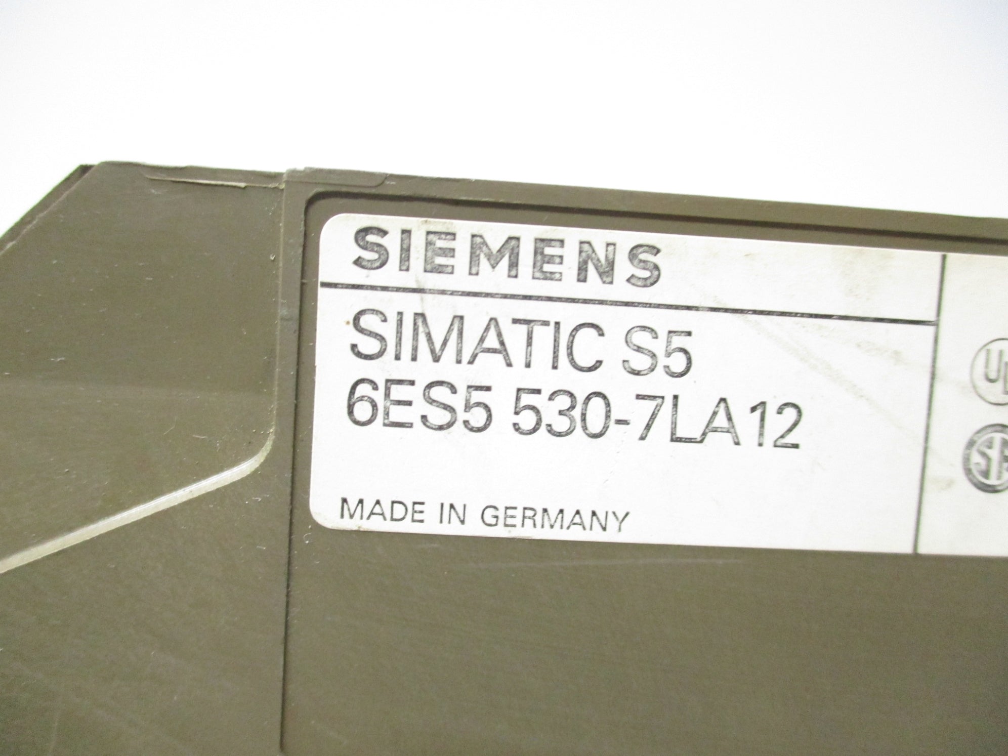 SIEMENS 6ES5530-7LA12 UNMP