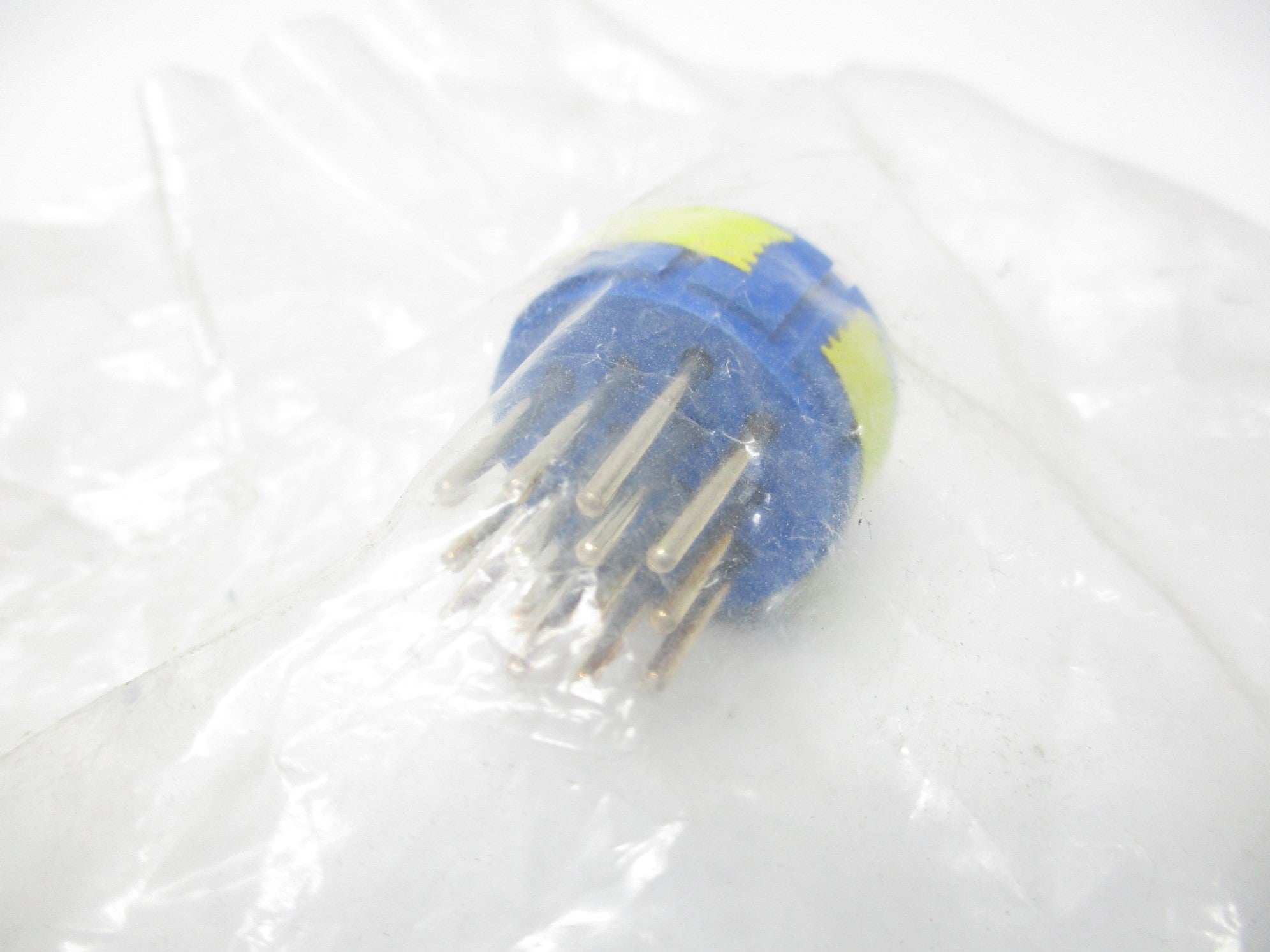 AMPHENOL  10-825811-27P NSNP