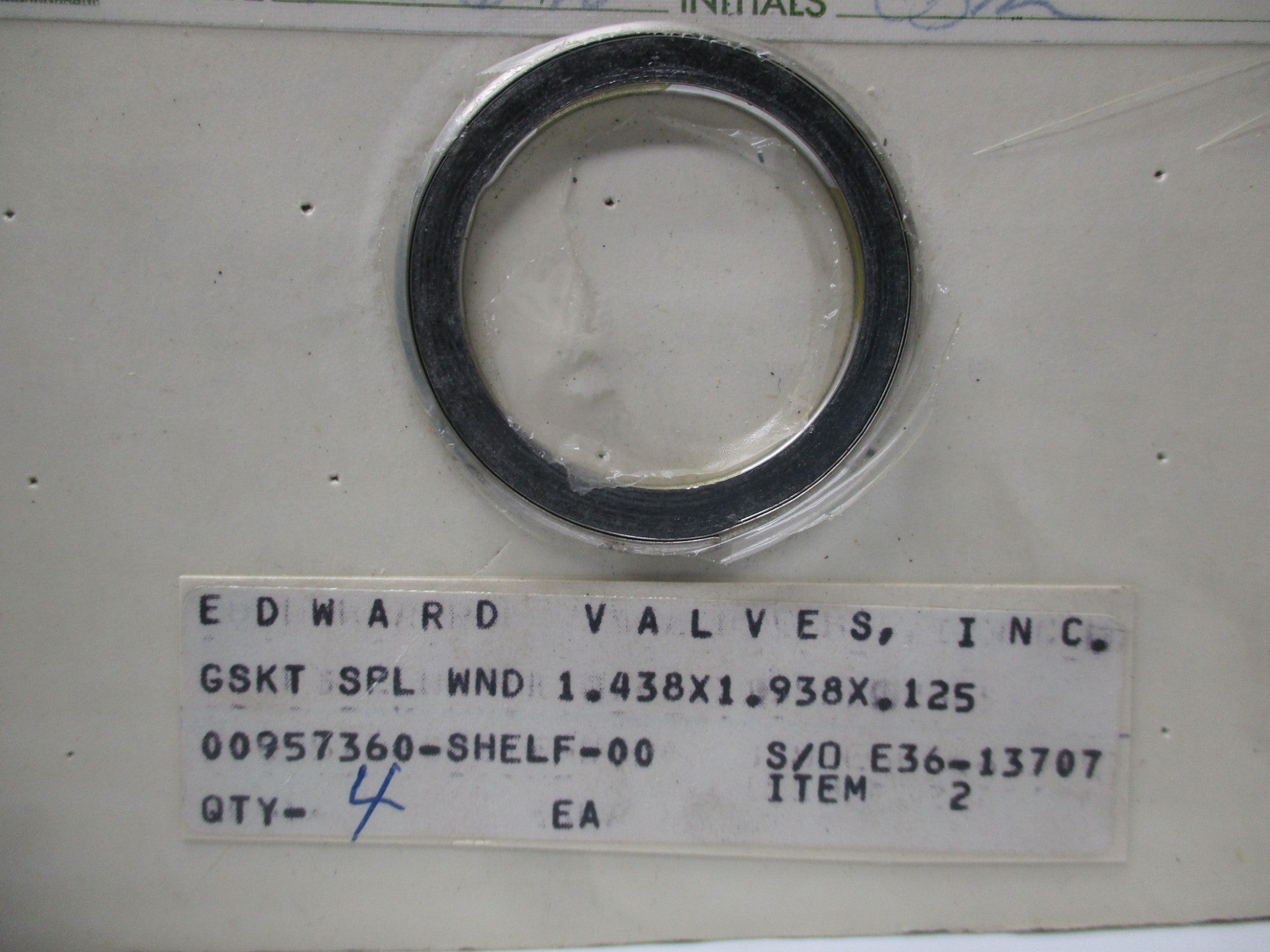 EDWARD 00957360-SHELF-00 NSFS
