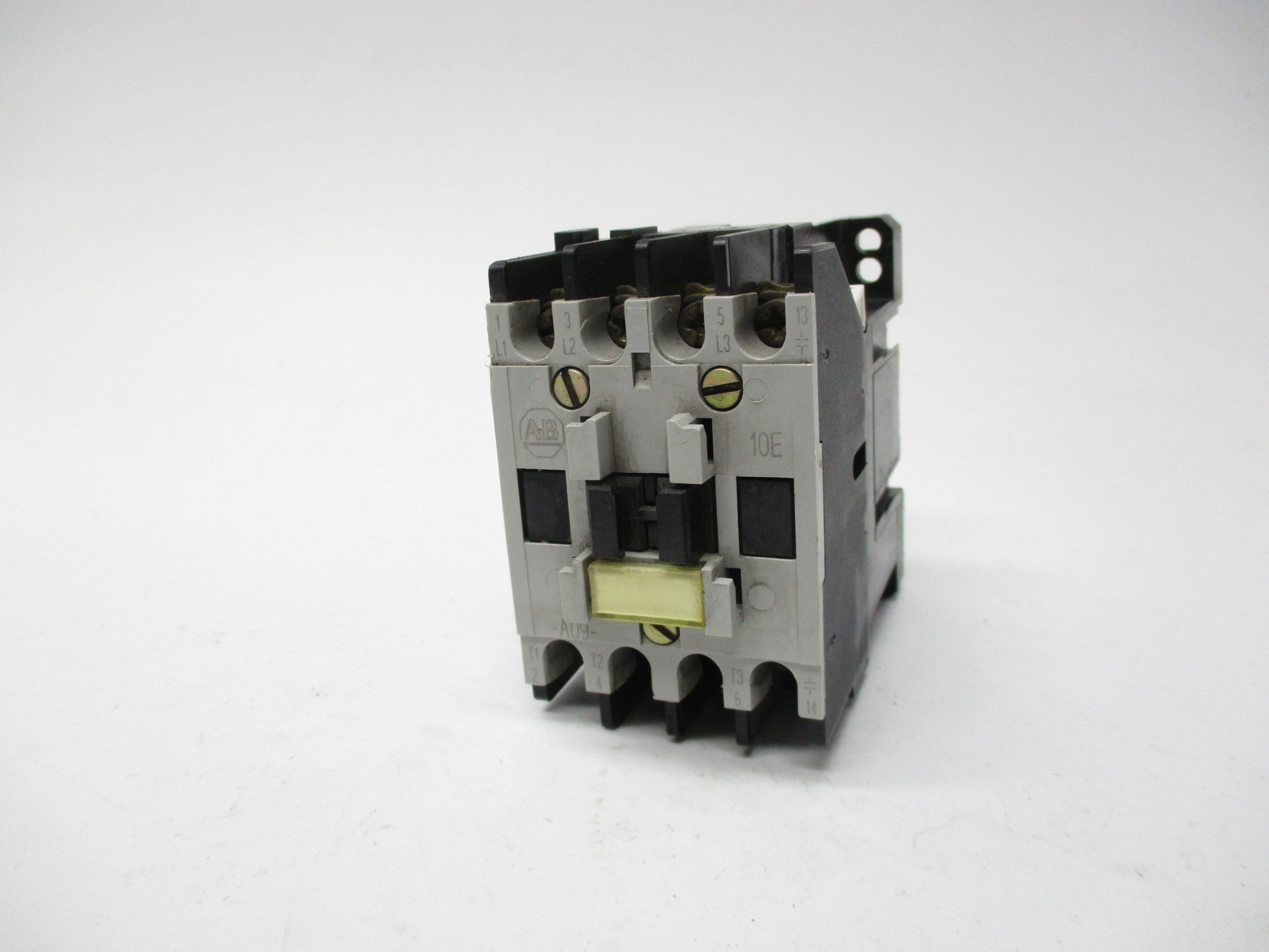 ALLEN BRADLEY 100-A09NT3 220V SER. B NSNP