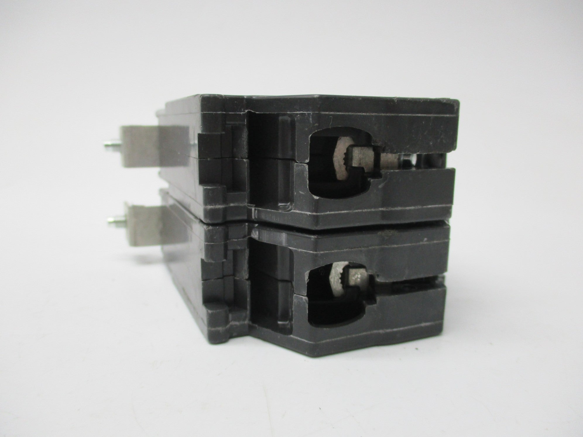 GENERAL ELECRTIC THQB-220 120/240V 20A UNMP