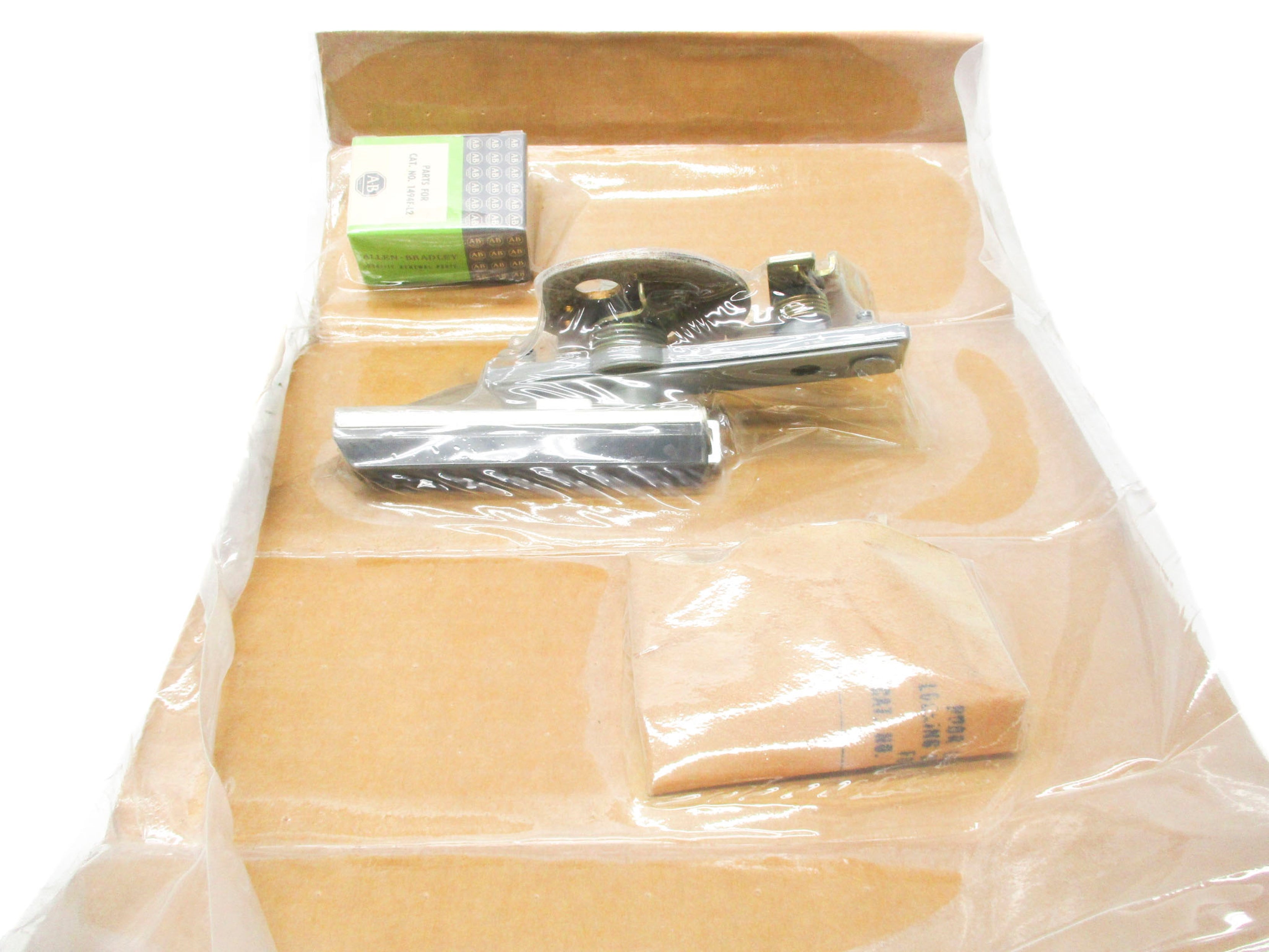 ALLEN BRADLEY 1494F-L2 SER. A (BR/WH) NSMP