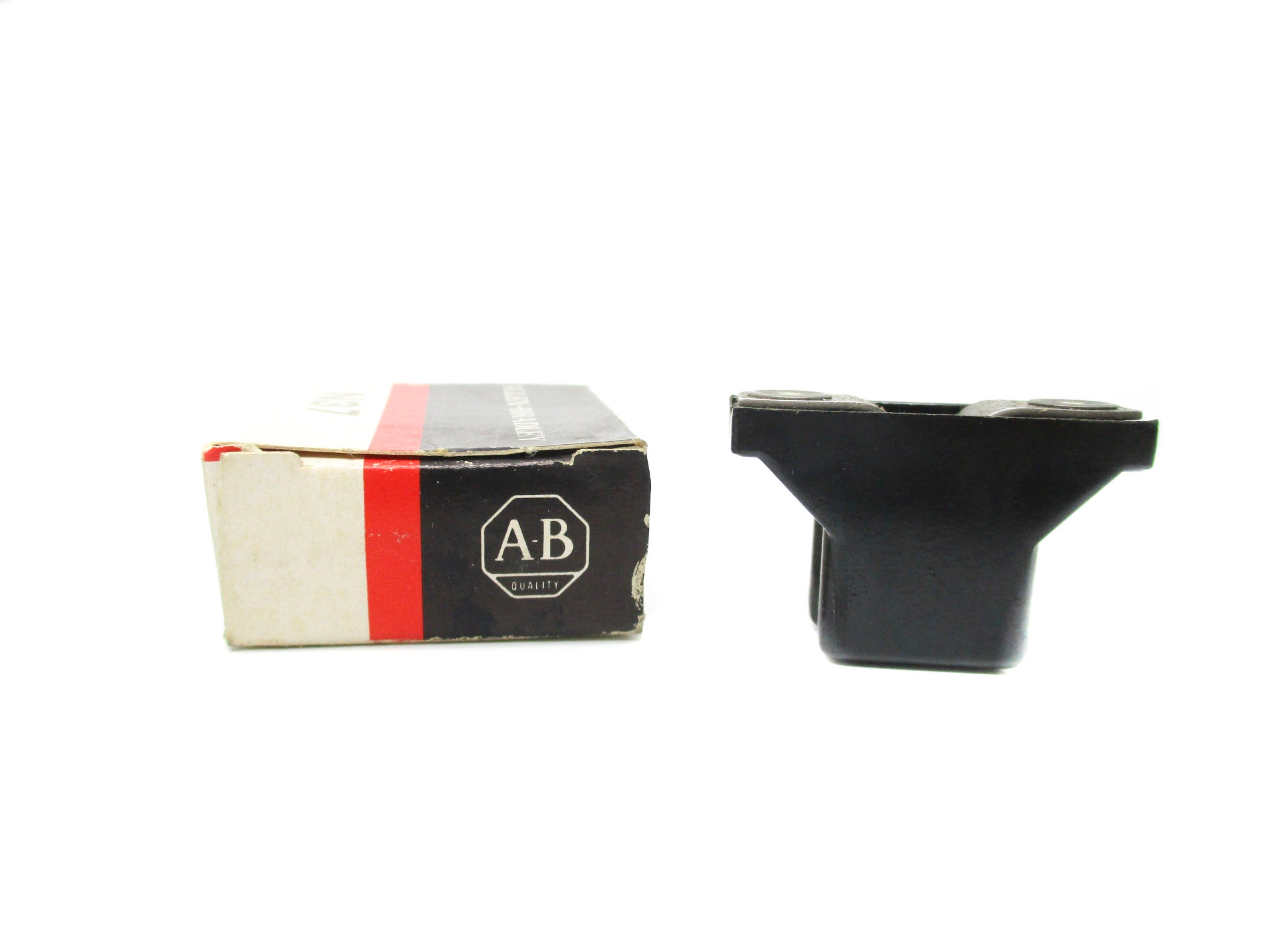 ALLEN BRADLEY N37 (BK/RD) NSMP