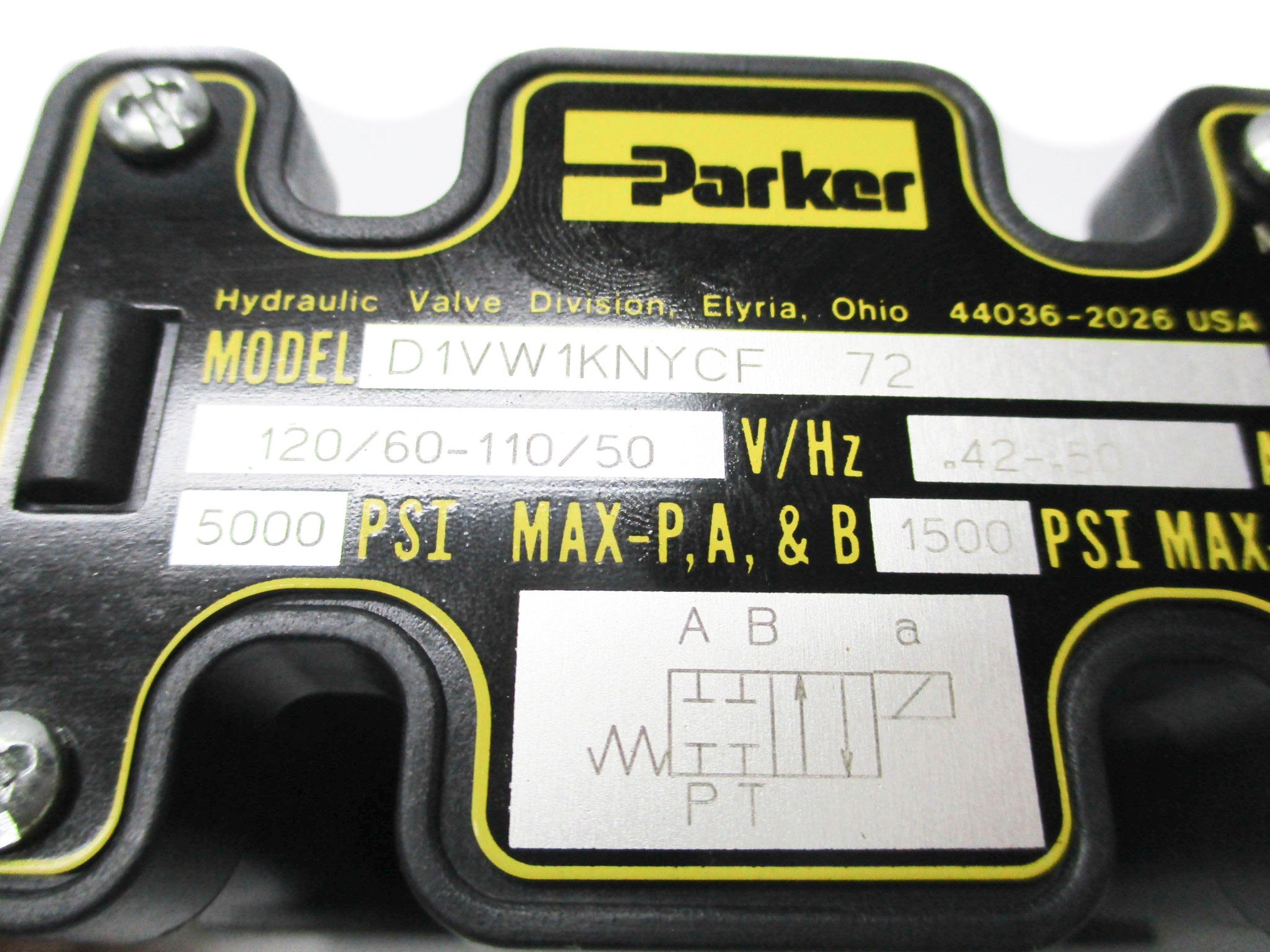 PARKER D1VW1KNYCF-72P 5000 PSI 110-120V NSMP