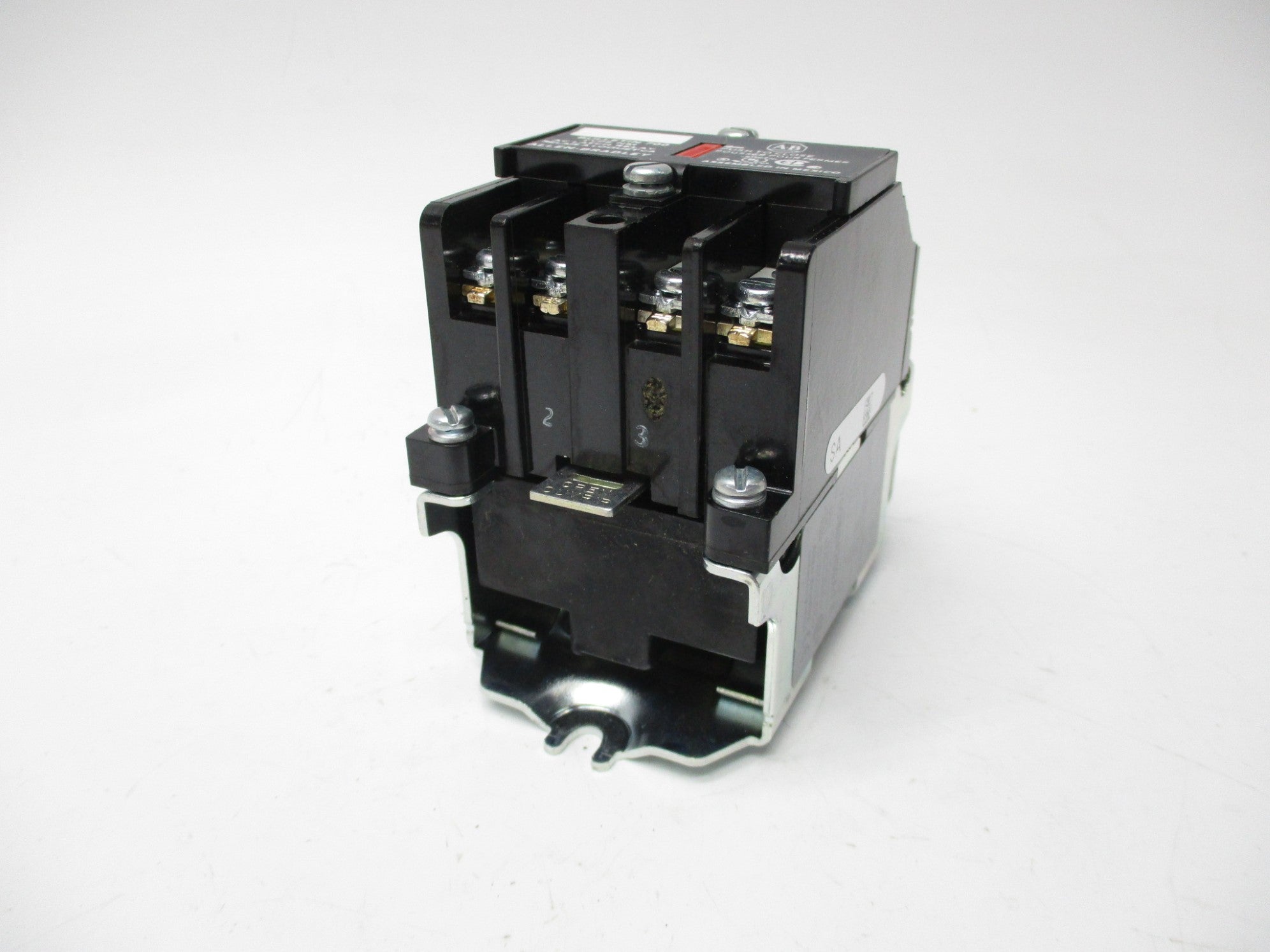 ALLEN BRADLEY 700-NM200A1 SER. E 115-120V (AS PICTURED) NSMP