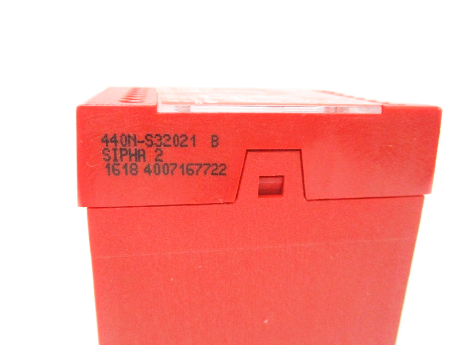 ALLEN BRADLEY 440N-S32021 SER. B (BR/WH) NSMP