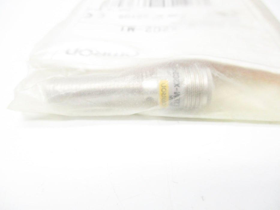 OMRON E2EM-X2C2-M1 NSMP